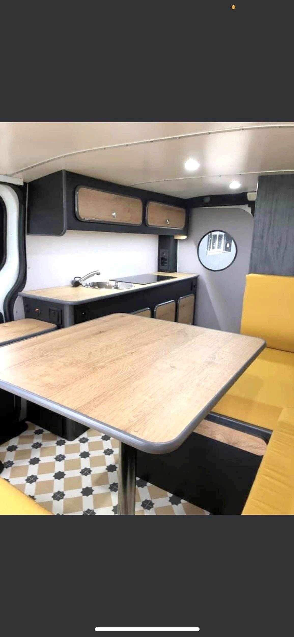 Comedor Renault - Yescapa