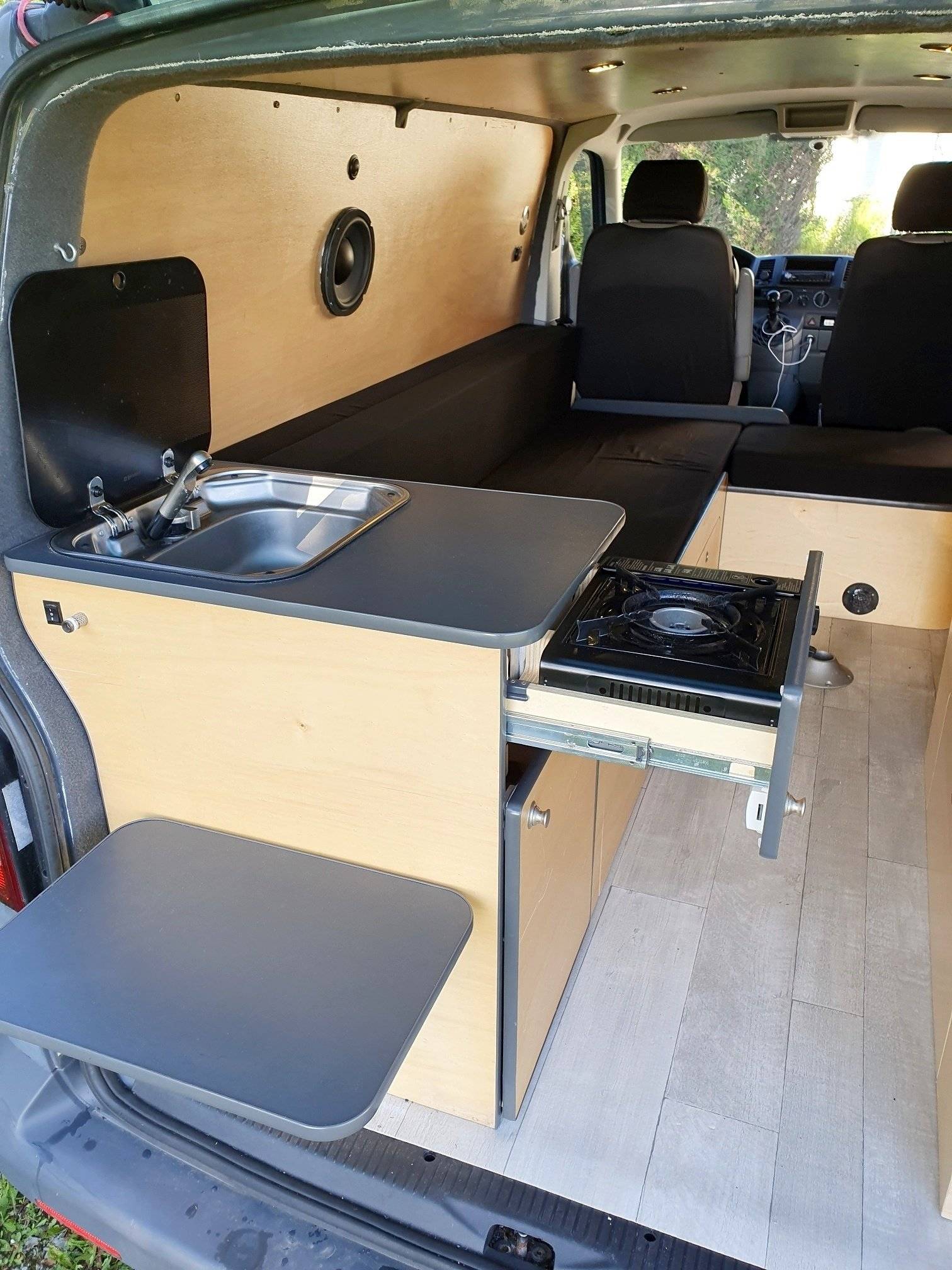 Volkswagen T5 2 l 140 ch