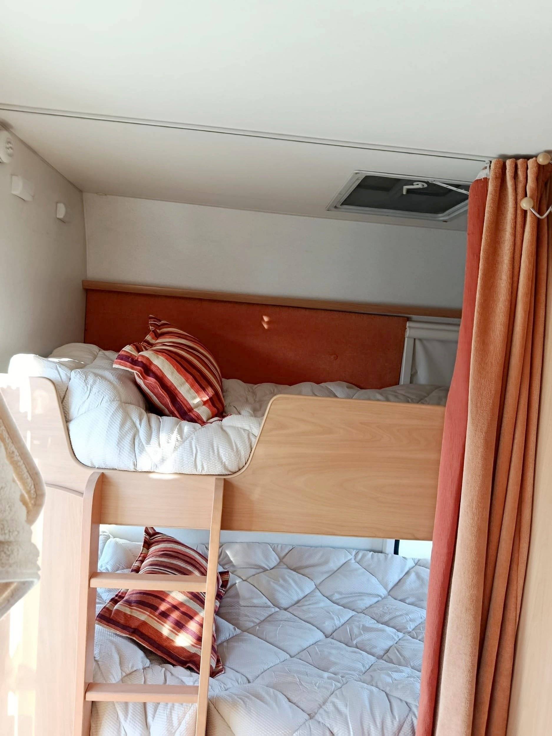 Benimar 35 light 2,4 l 140 ch.