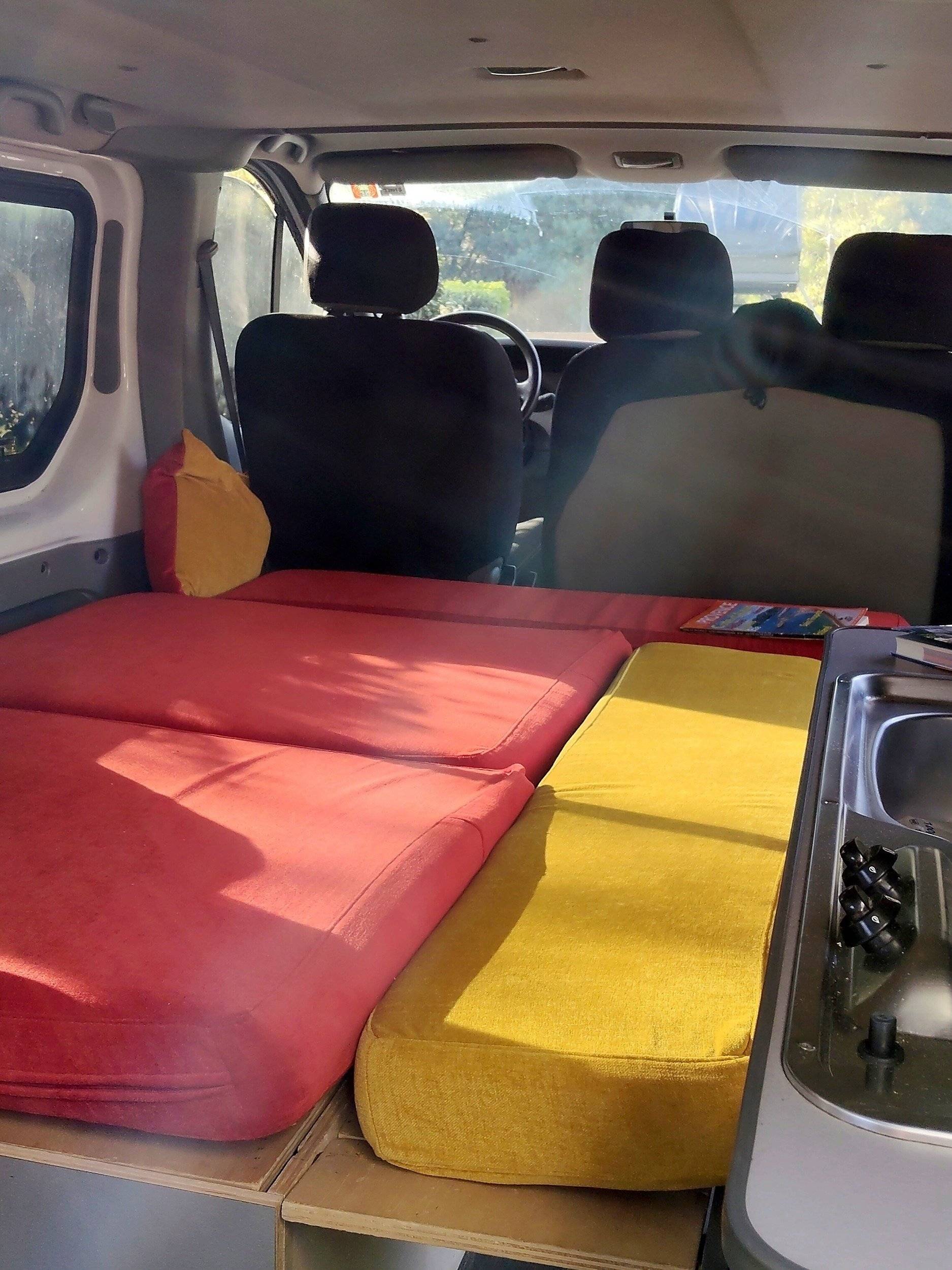 Plazas en cama Renault - Yescapa