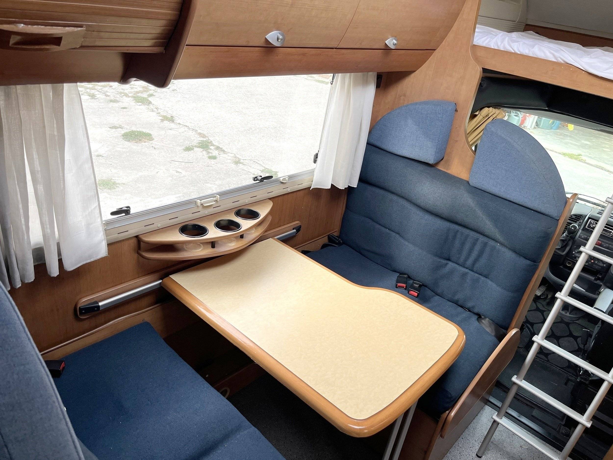Dinette Fiat - Yescapa