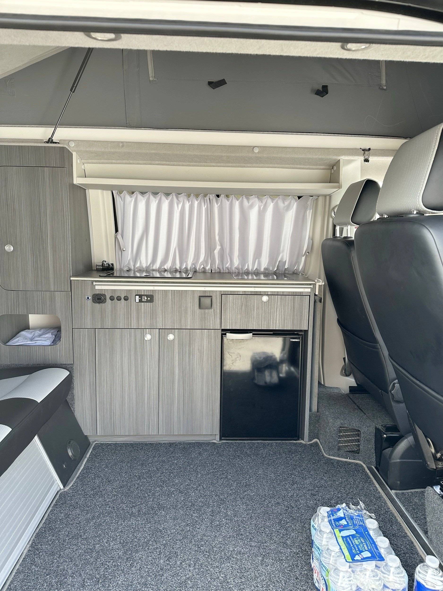 Coin cuisine Volkswagen T6 2,0 l TDI 102CH - Yescapa