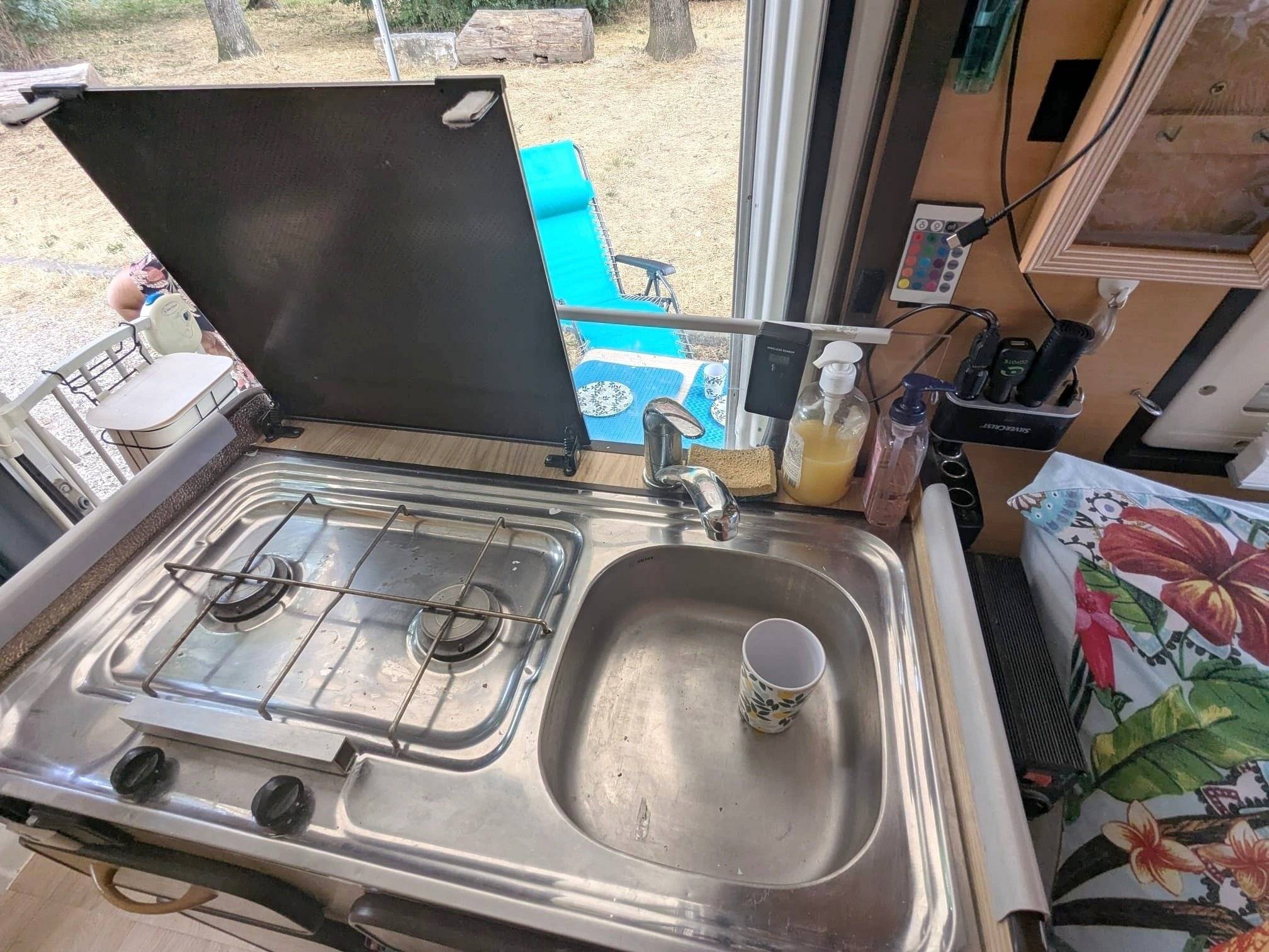 Savignat-Roche Peugeot boxer