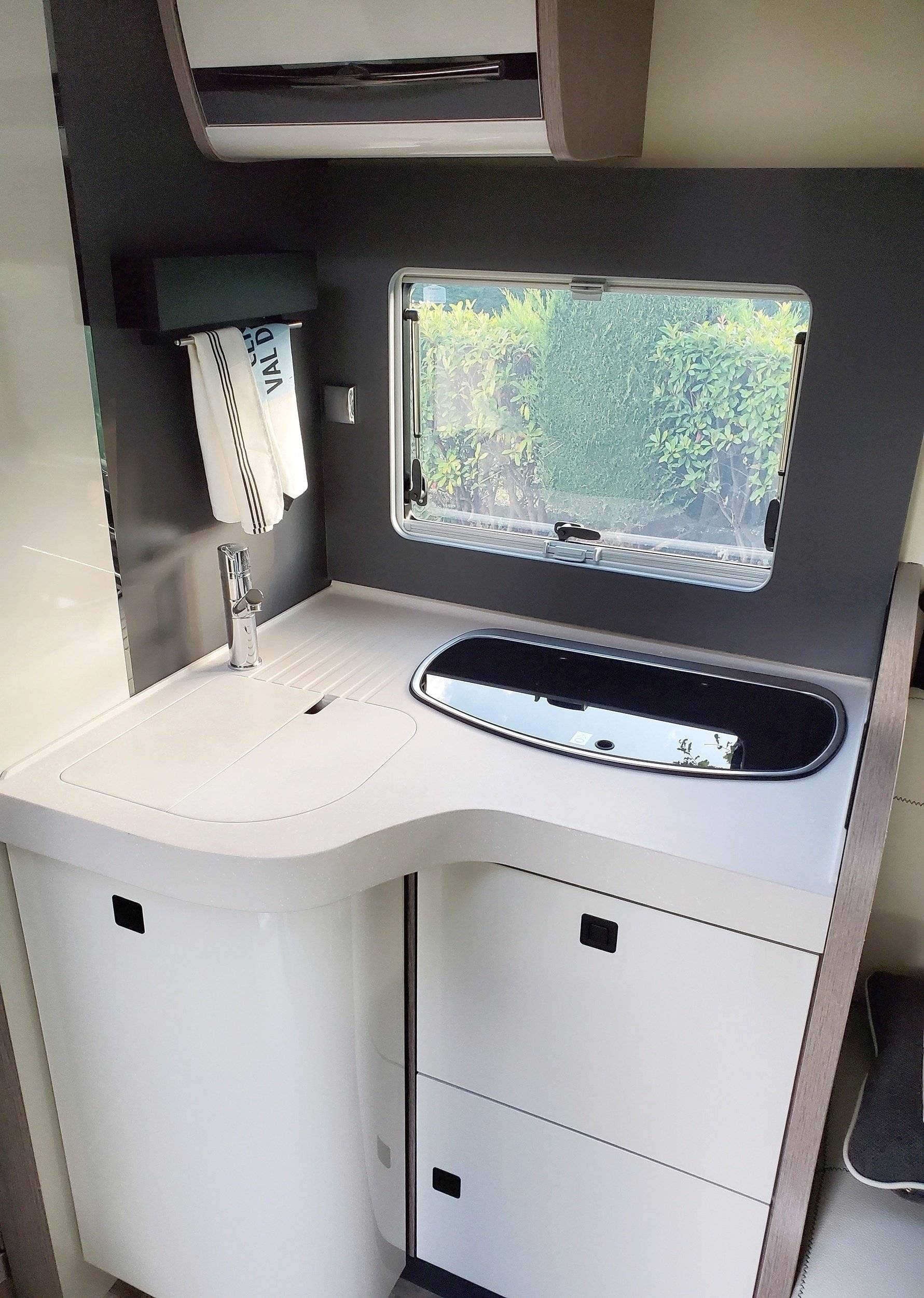 Angolo cucina Peugeot Peugeot boxer - Yescapa