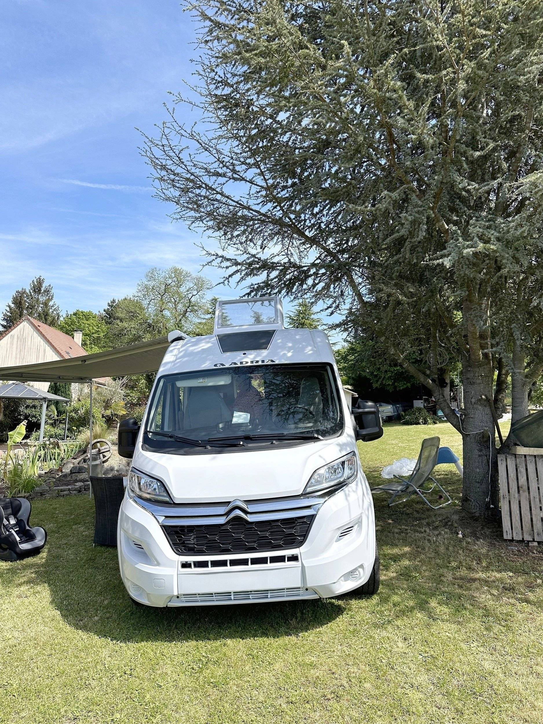 Adria Adria Twin PLUS 600 SPB Family