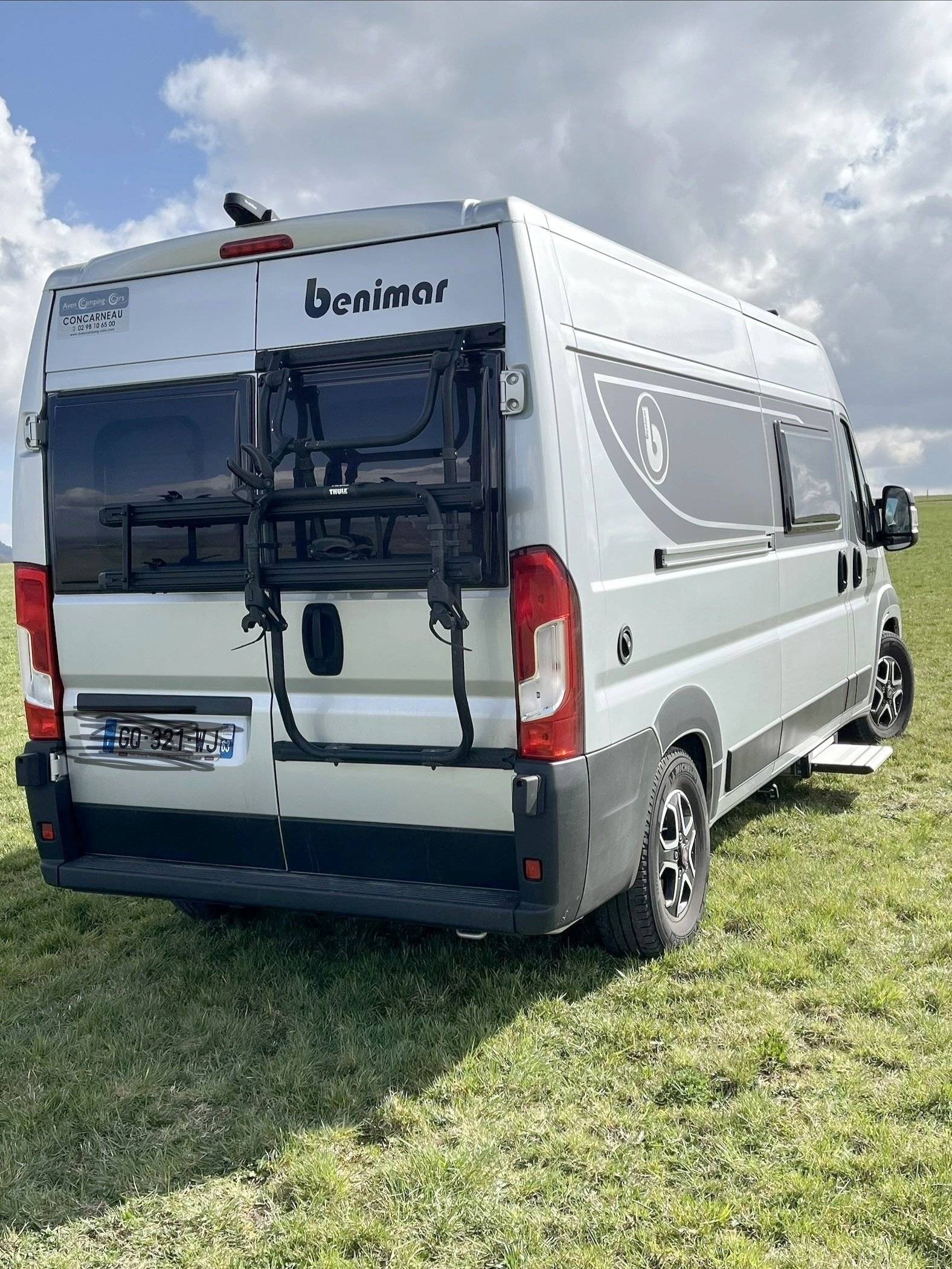 Benimar Benivan B144