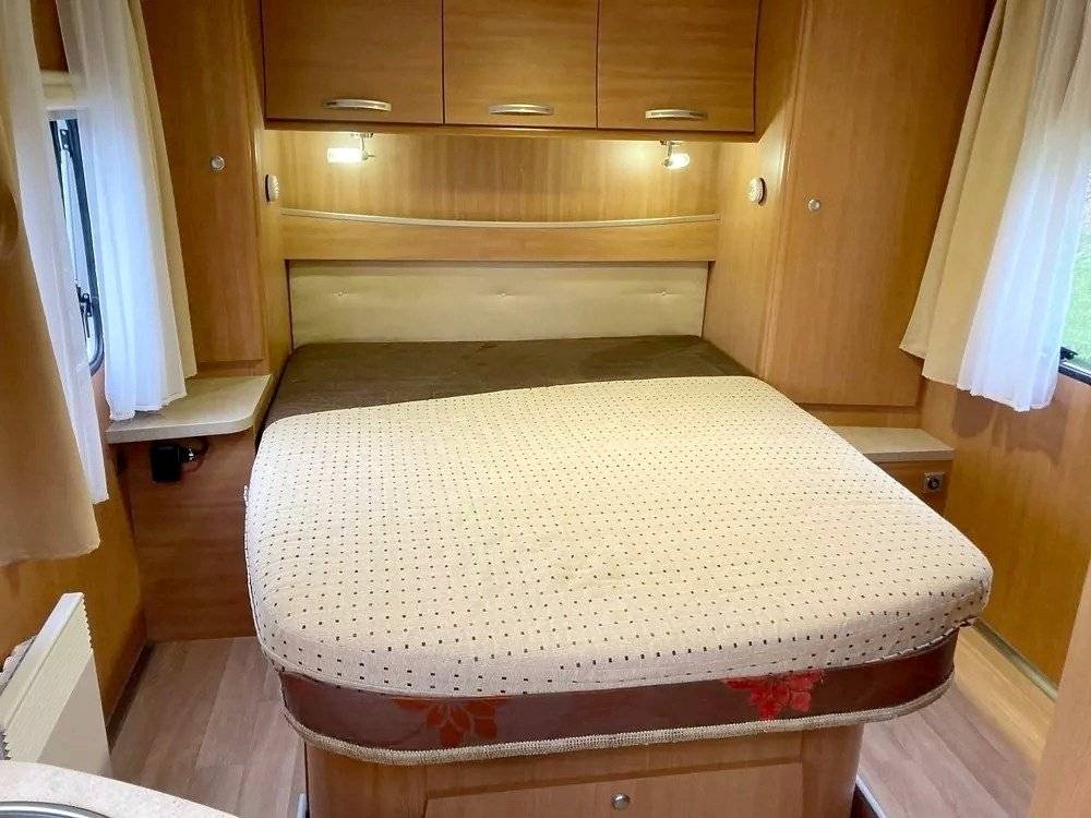 Berth Ford - Yescapa