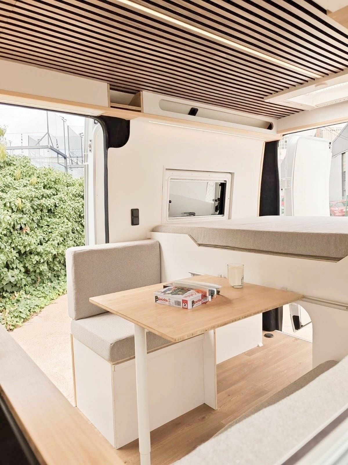 Coin repas Fiat Ducato 2,2 140cv - Yescapa