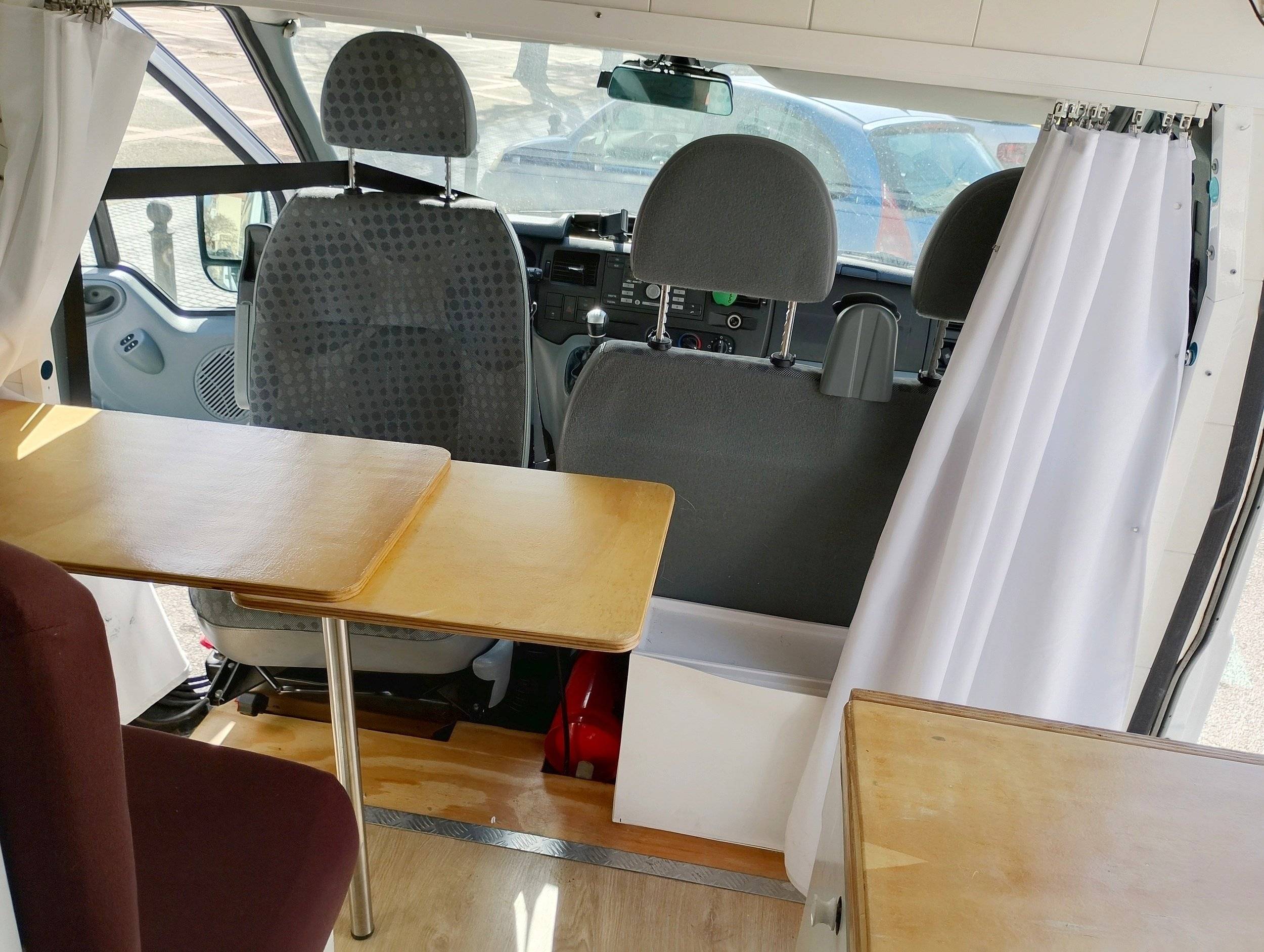 Essecke Ford Transit 2,2 l TDCi 140 ch. - Yescapa