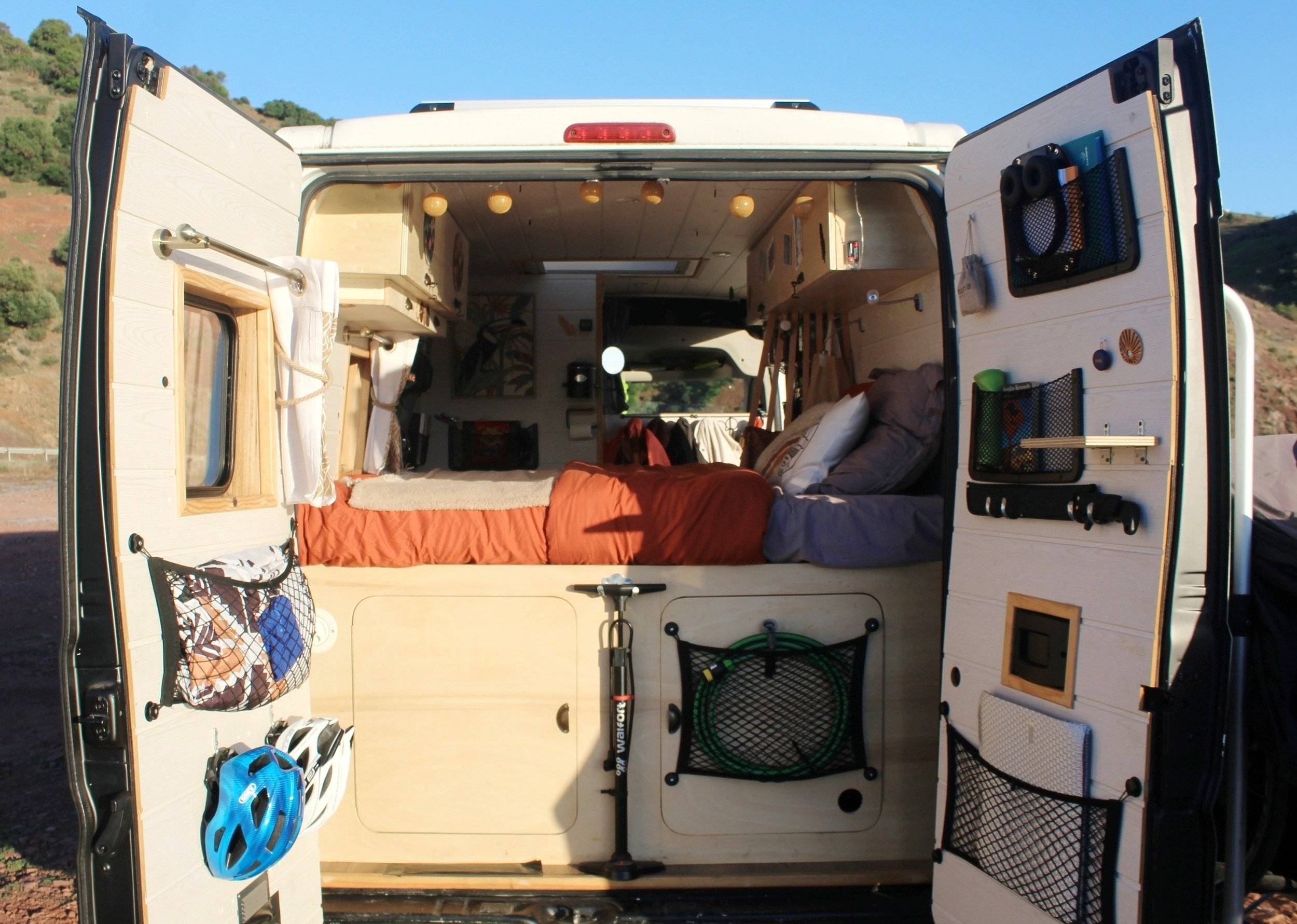 Quentin Peuch et Léa Calemar Peugeot Boxer