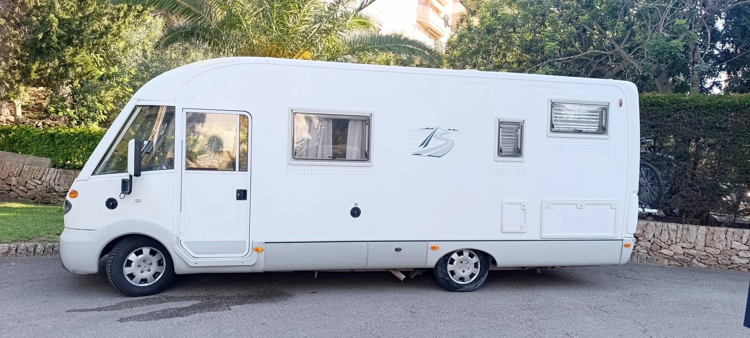 Bürstner I 690 Garage - Elégance