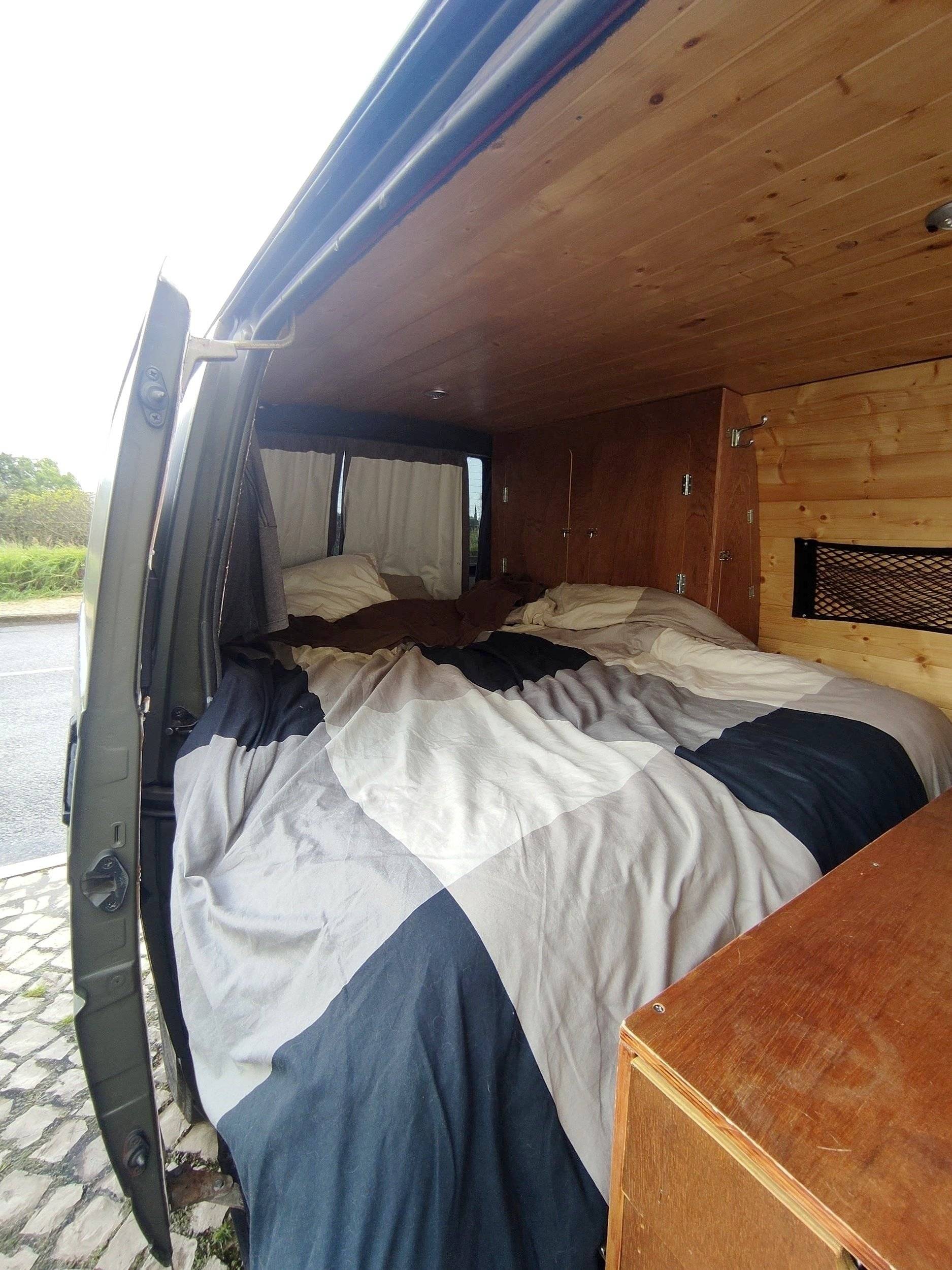 Volkswagen Transporter T4 2.4D