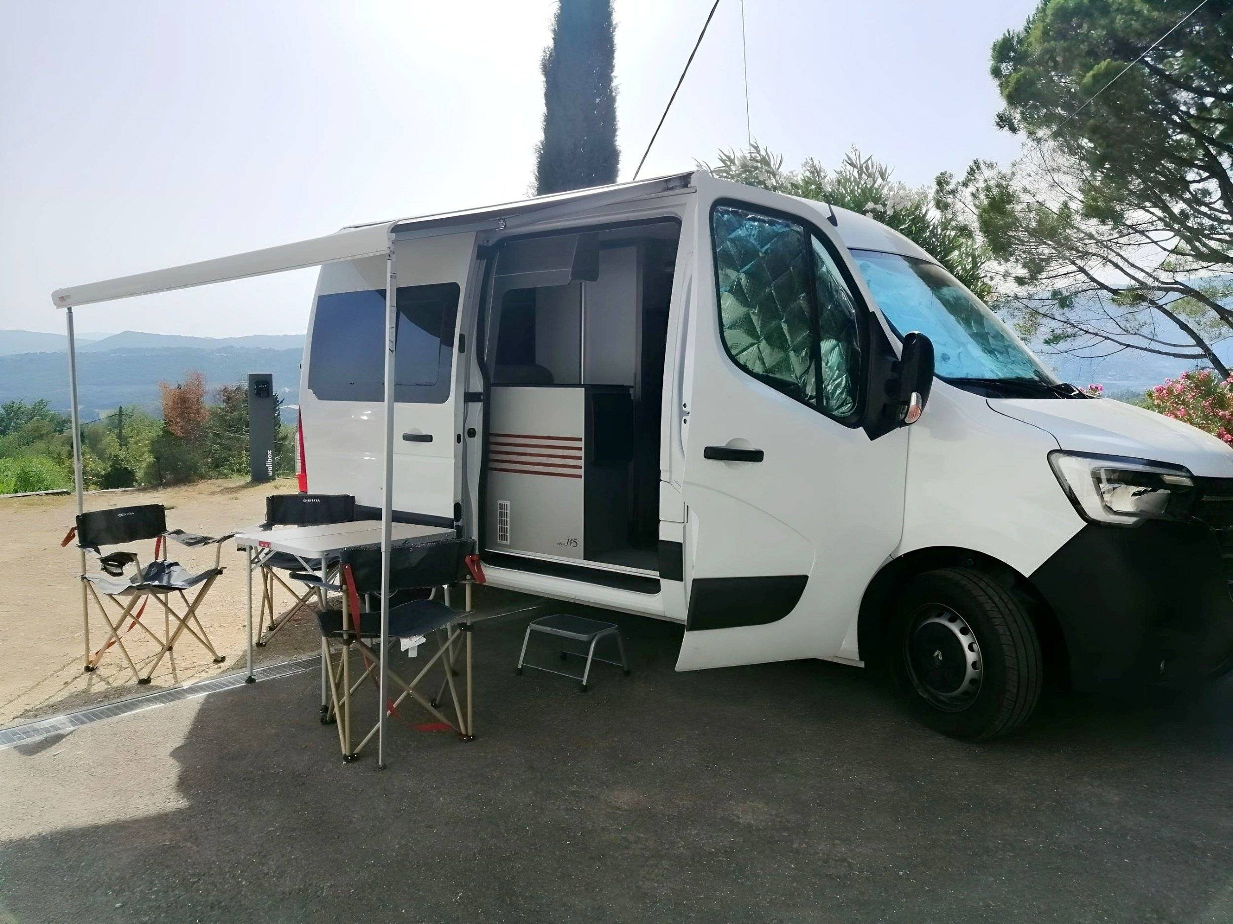 eastwander Renault master