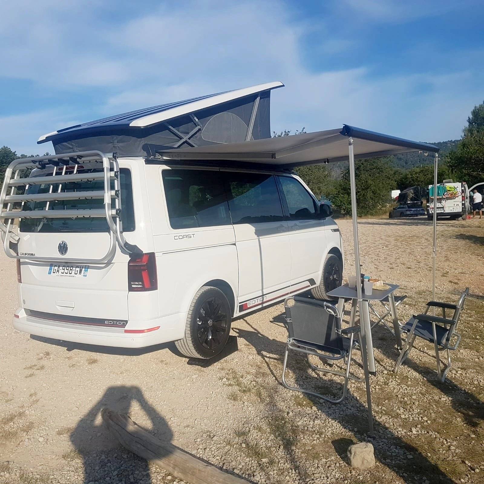 Vue arrière Volkswagen Van California T6.1 - Yescapa