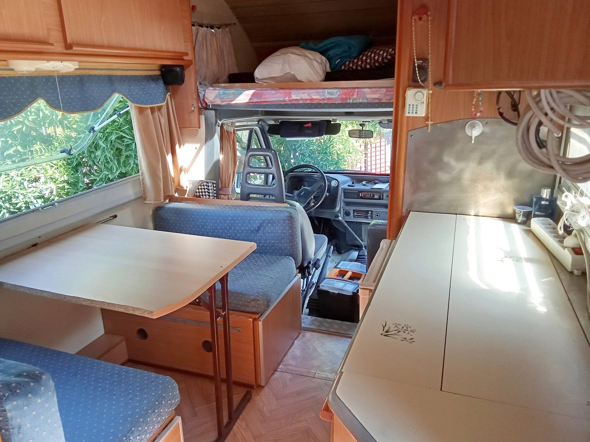 Dinette  - Yescapa