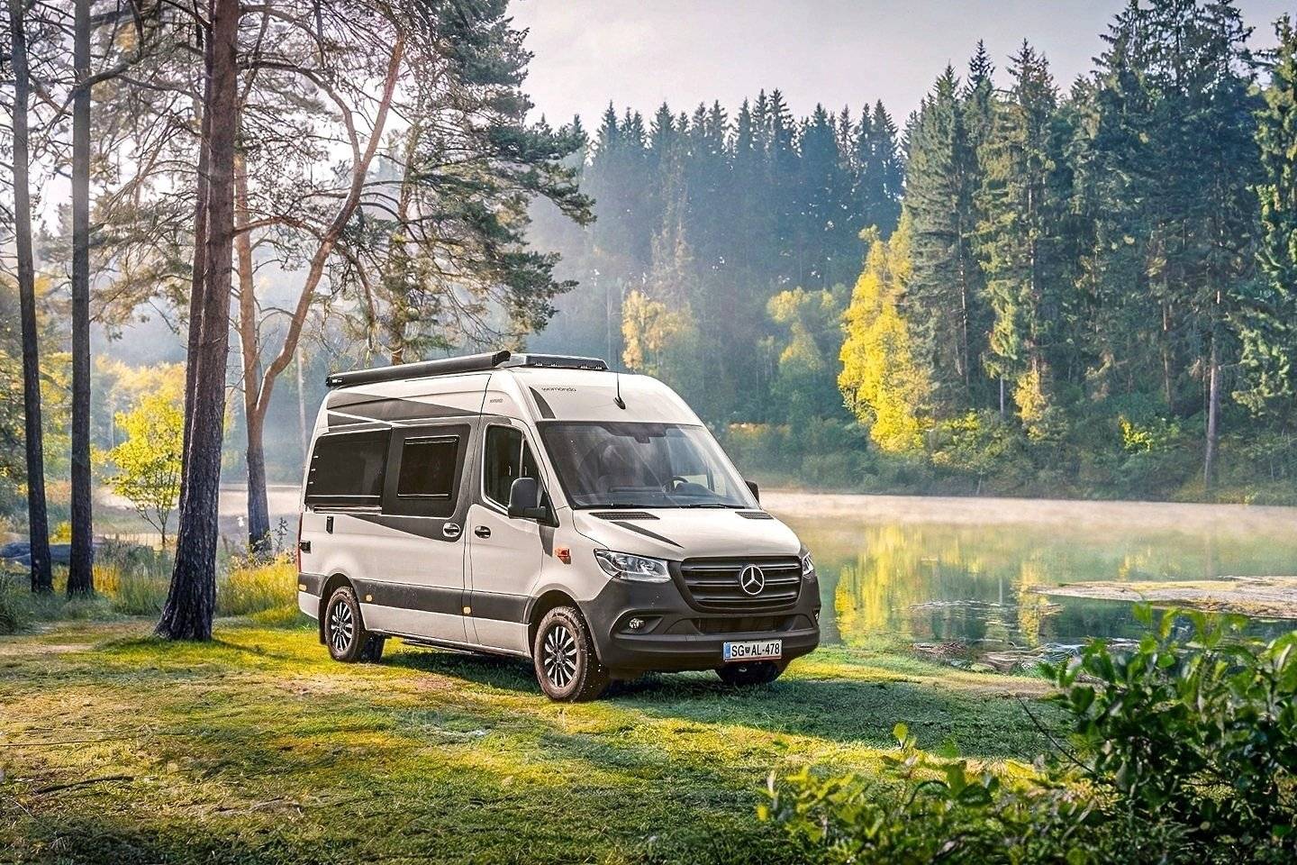 Vista del vehicle angle davanter Mercedes - Yescapa