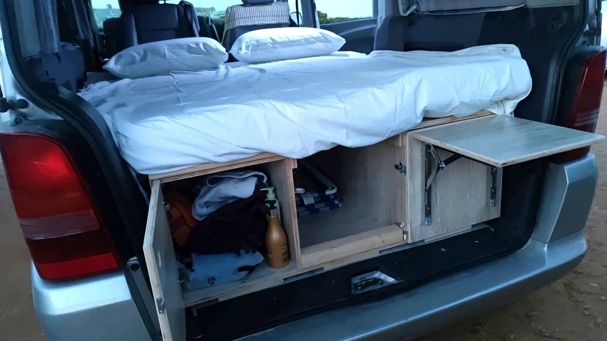 Coin repas Mercedes Mercedes Benz - Yescapa