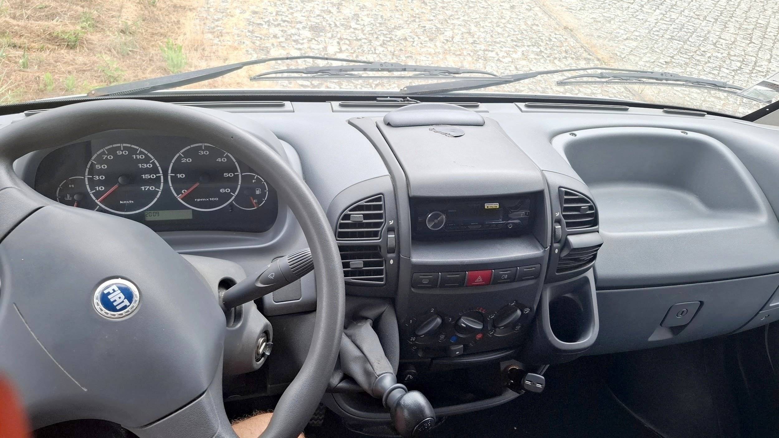 Menjador Fiat 2.8JTD - Yescapa