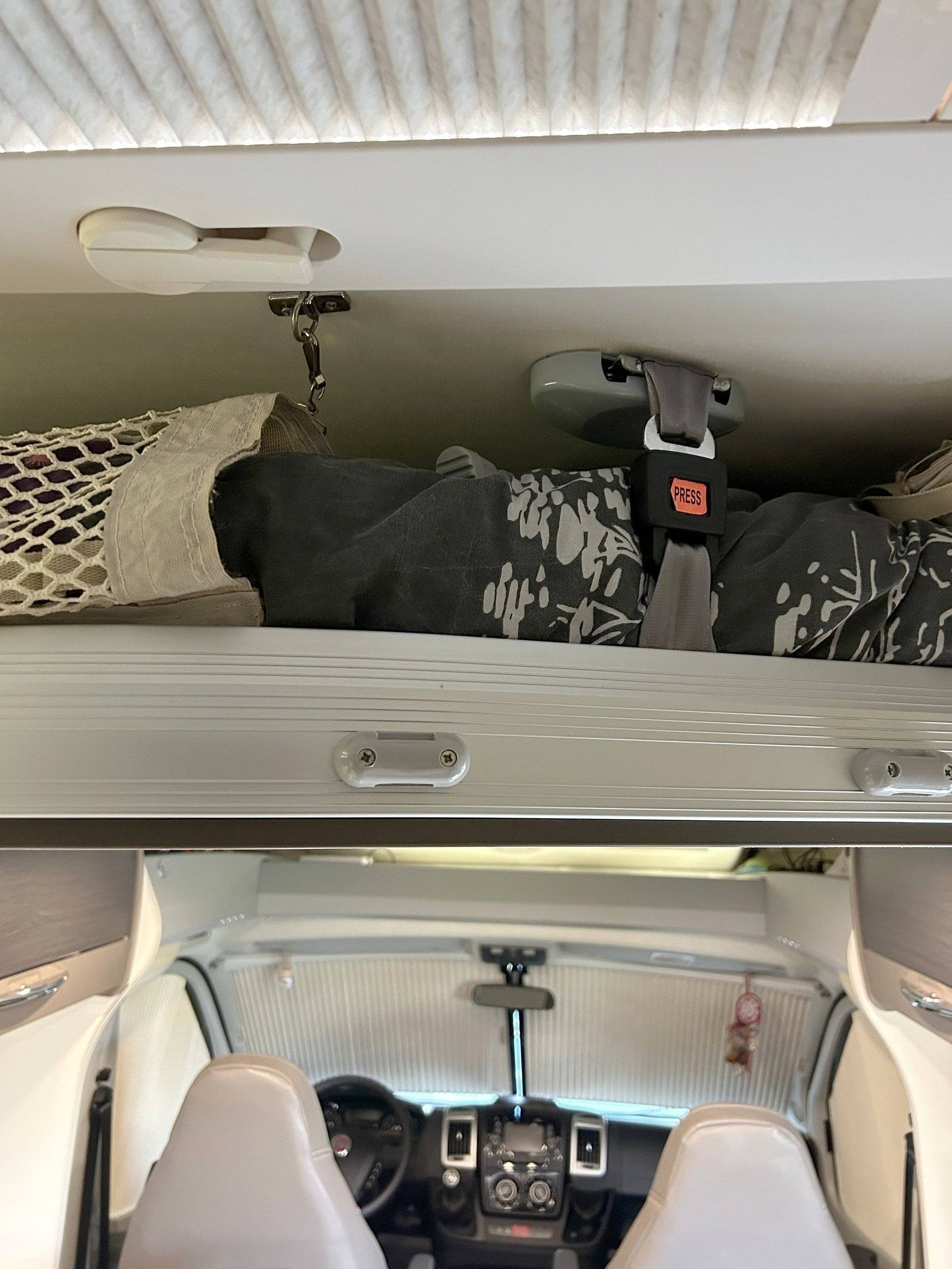 Challenger 03 Active