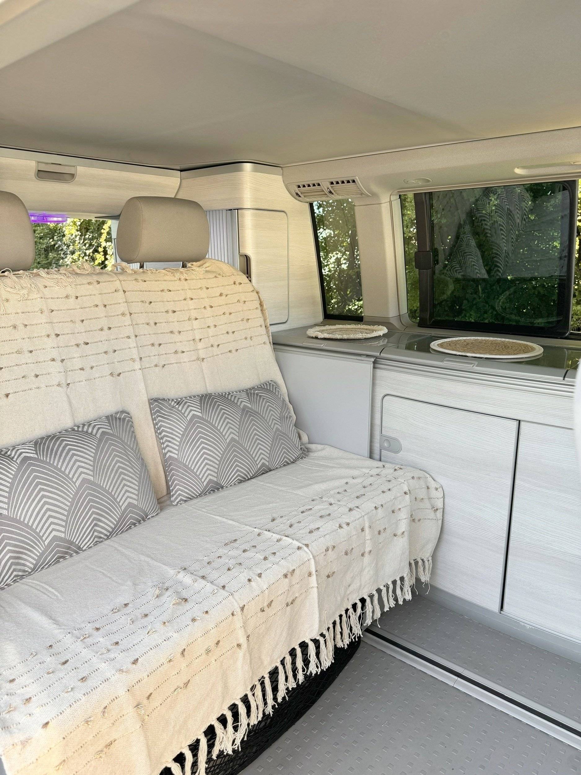 Volkswagen California Coast