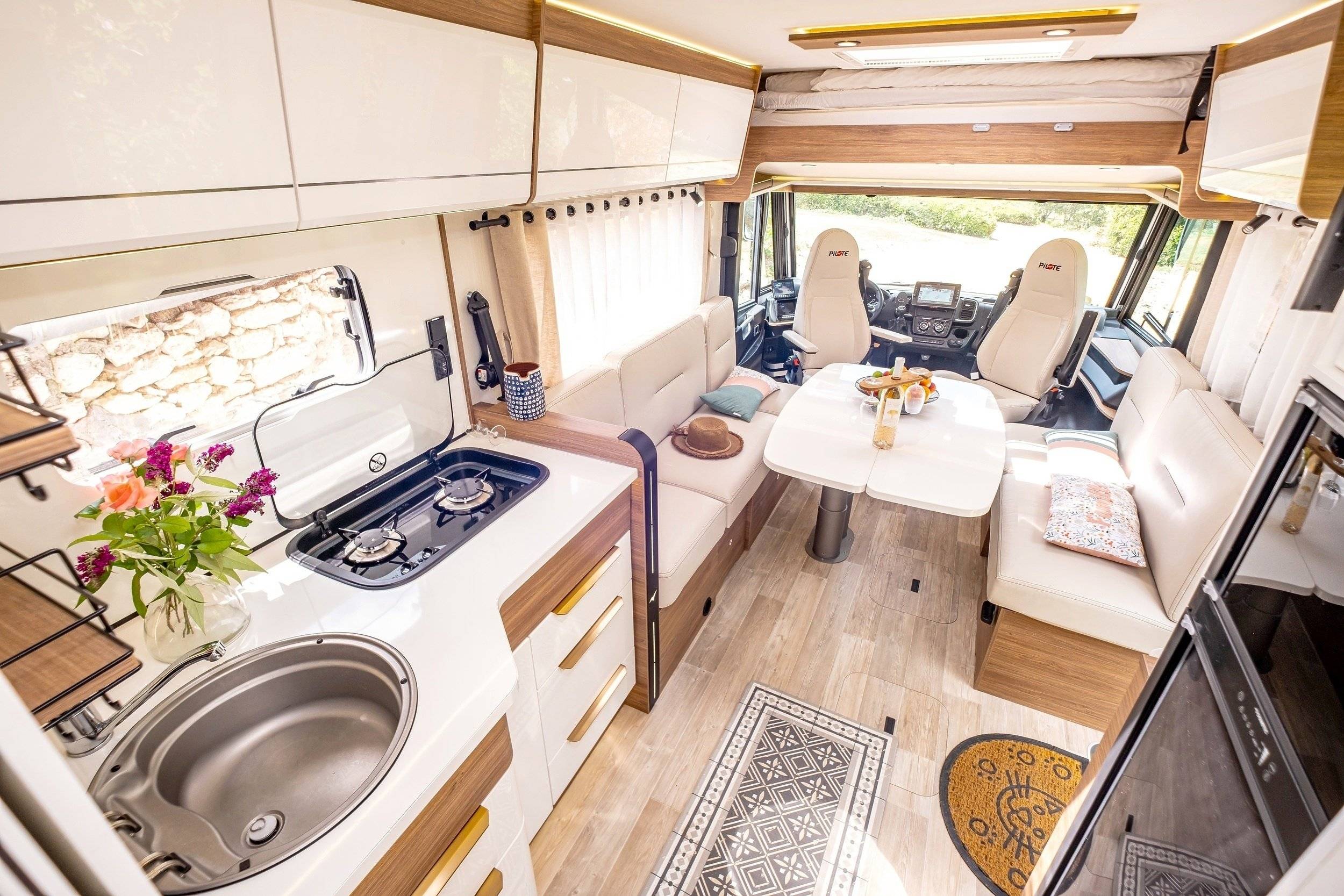 Comedor Fiat Fiat Ducato 150 CV - Yescapa