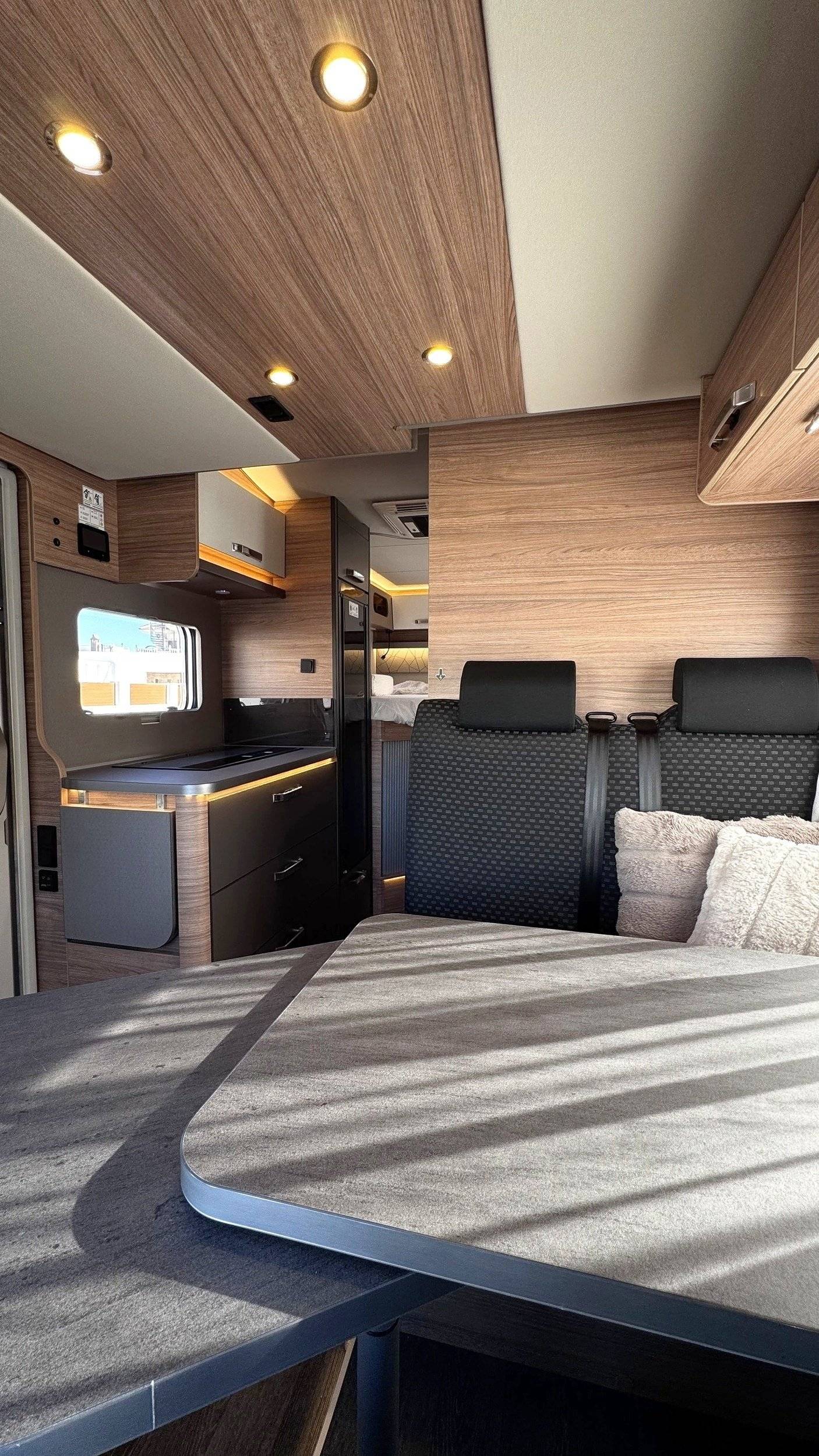 Weinsberg Carasuite 650 MEG