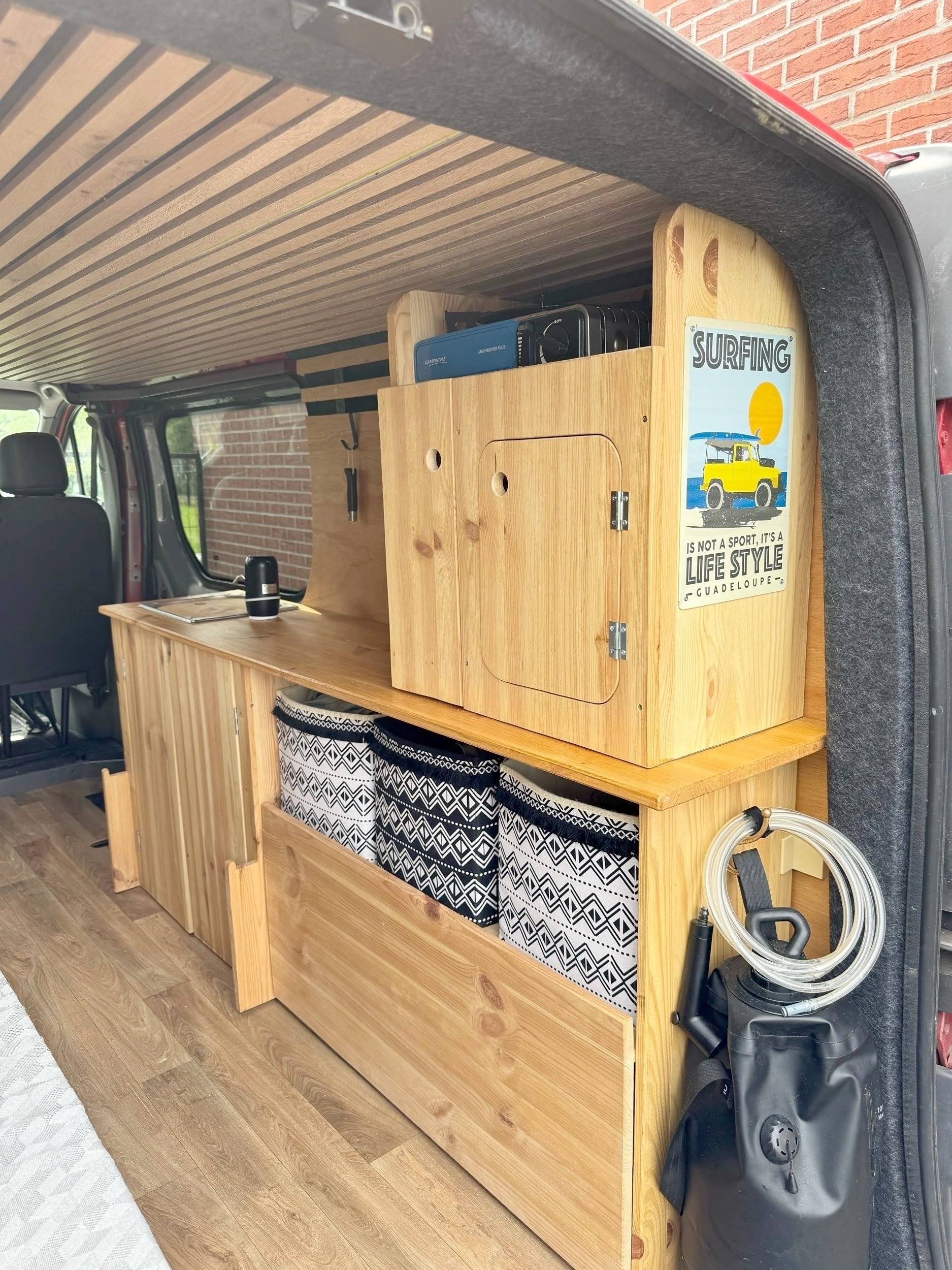 Comedor Renault Trafic 2 l 115 ch - Yescapa
