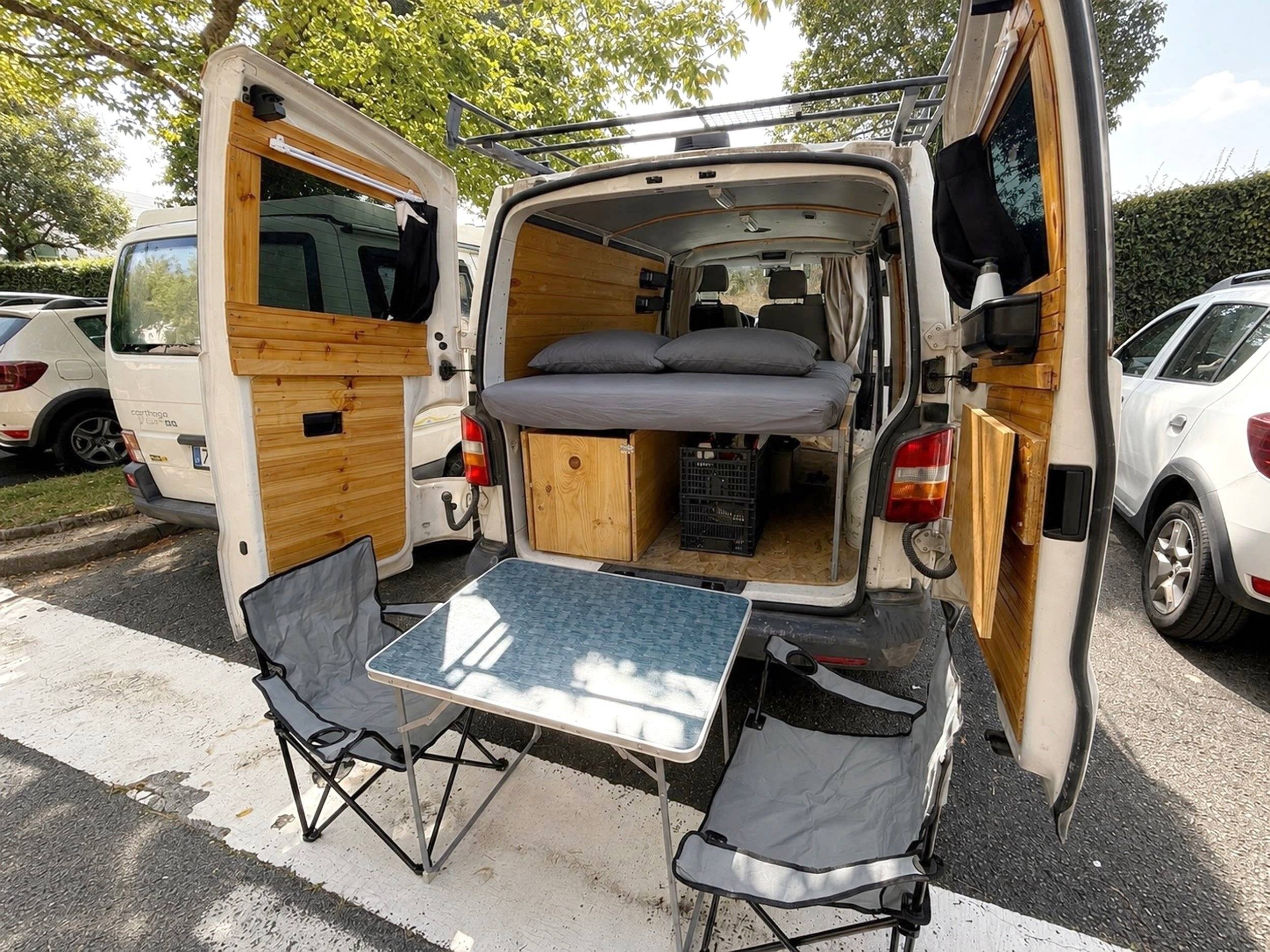 Dinette Volkswagen 2,5 l 130 ch - Yescapa