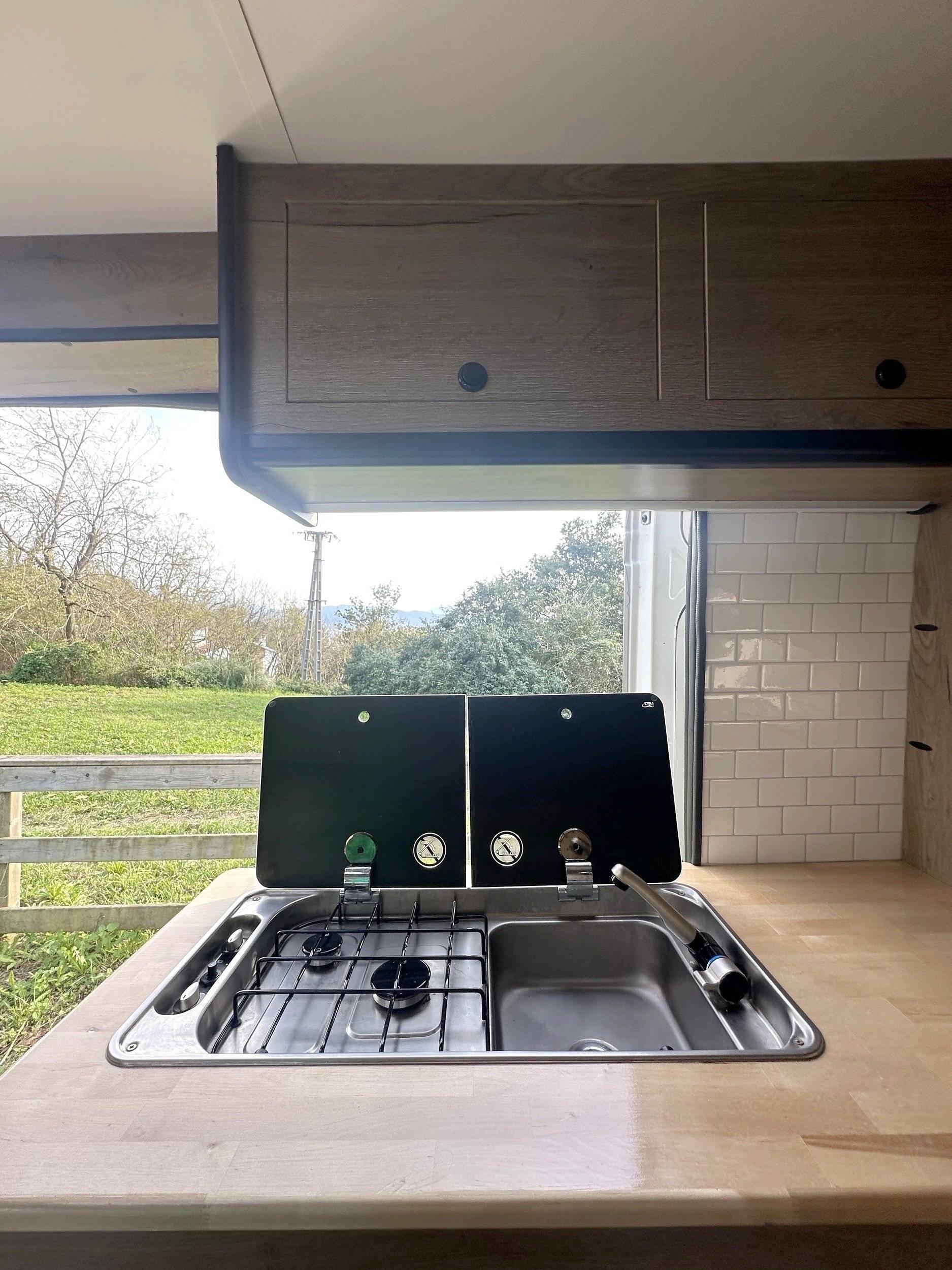 Angolo cucina Fiat Ducato 2,3 l 130 ch. - Yescapa