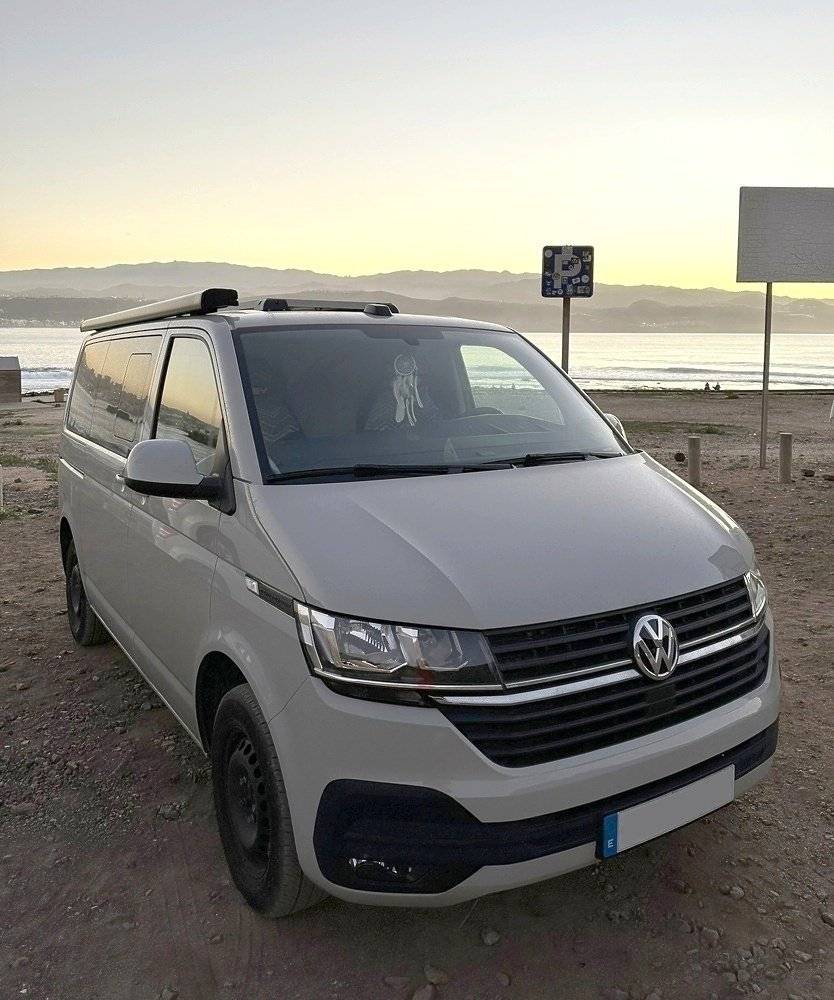 Vista frontale a ¾ Volkswagen - Yescapa