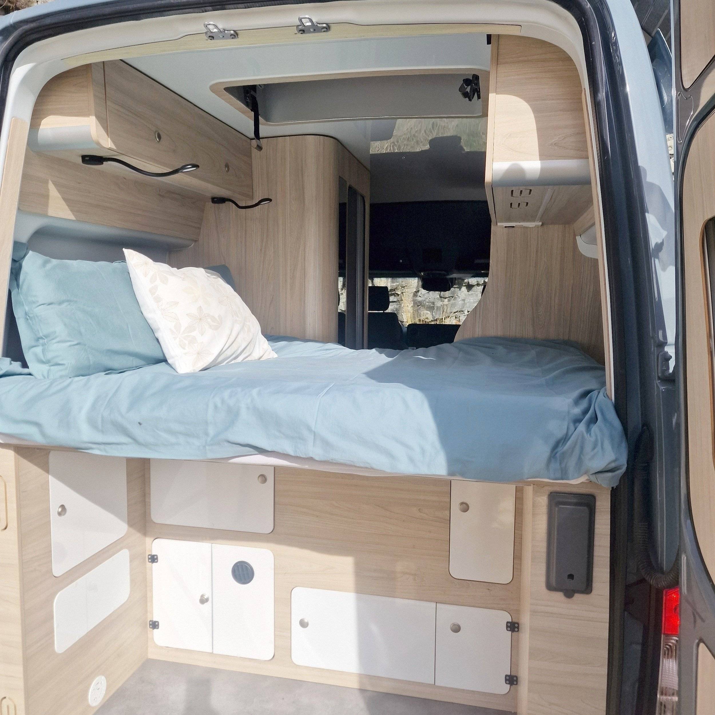 Berth Mercedes - Yescapa