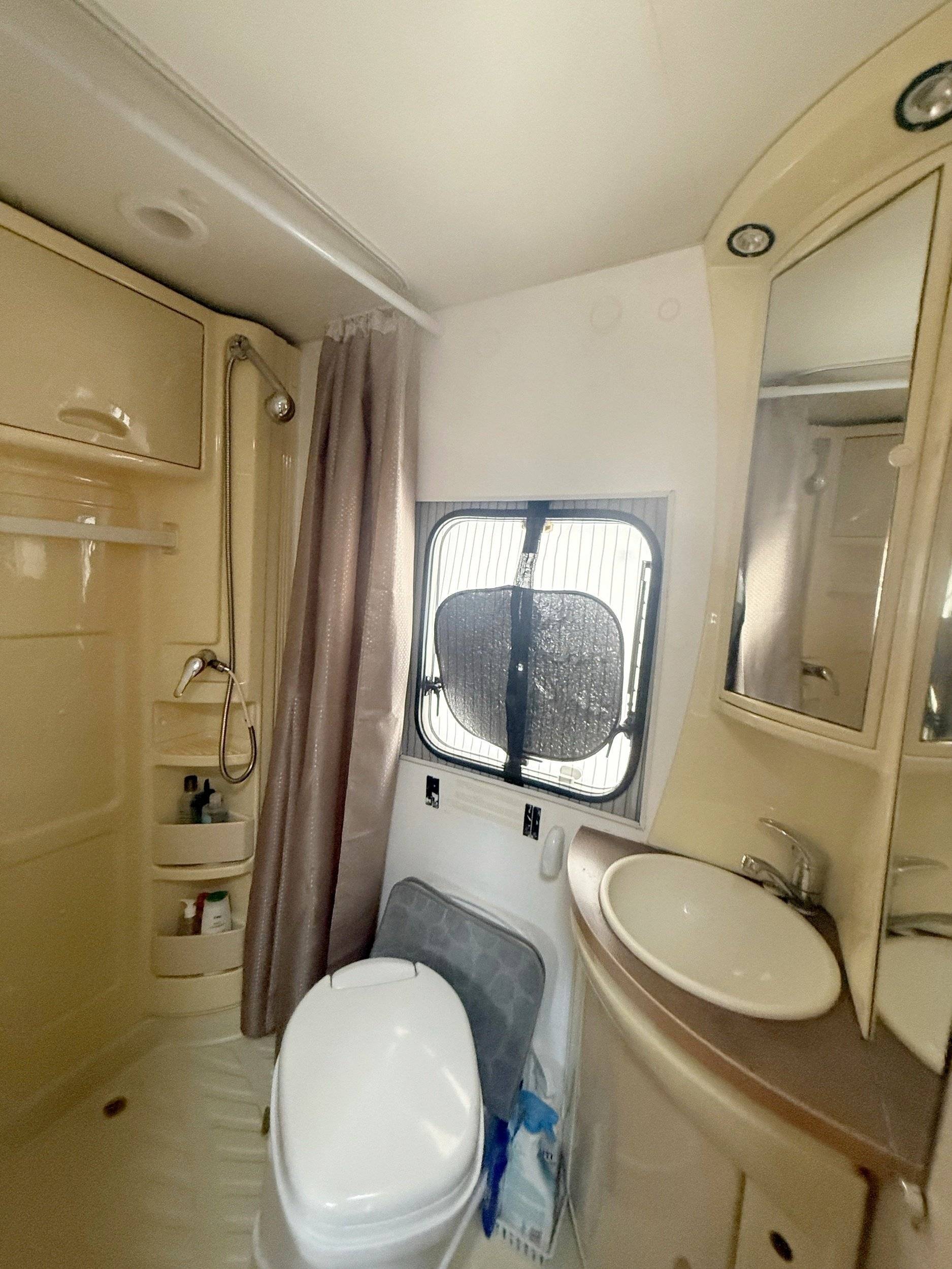 Challenger CHALLENGER GENESIS 47