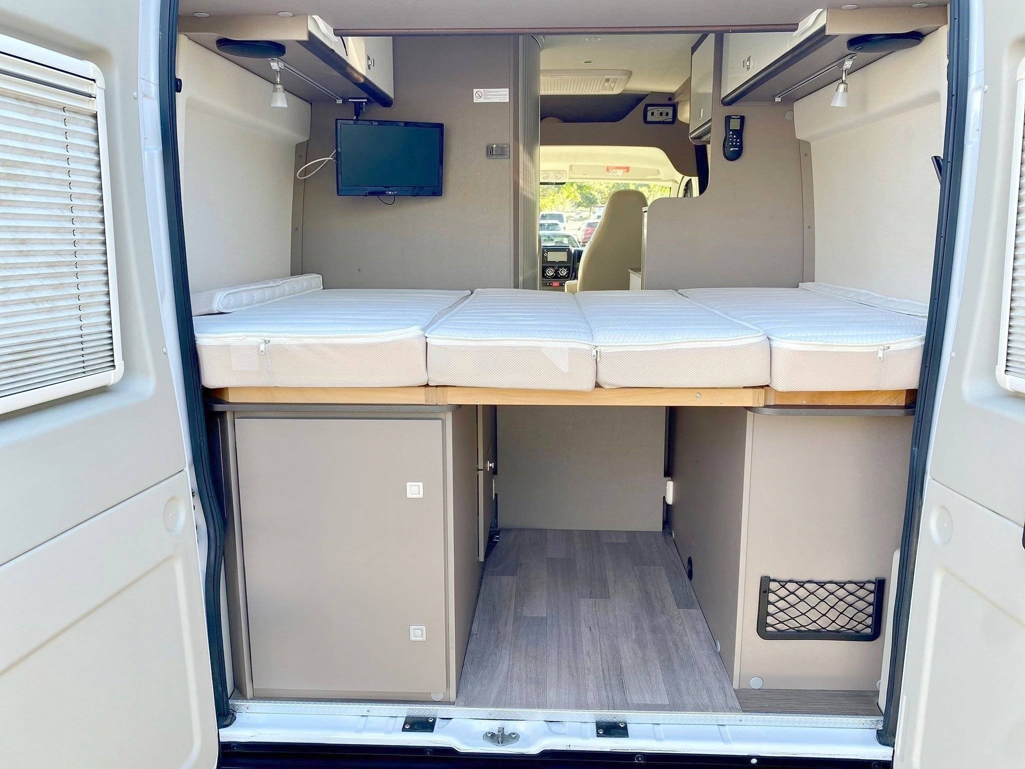 Couchages Fiat Ducato 2,3 130 ch - Yescapa