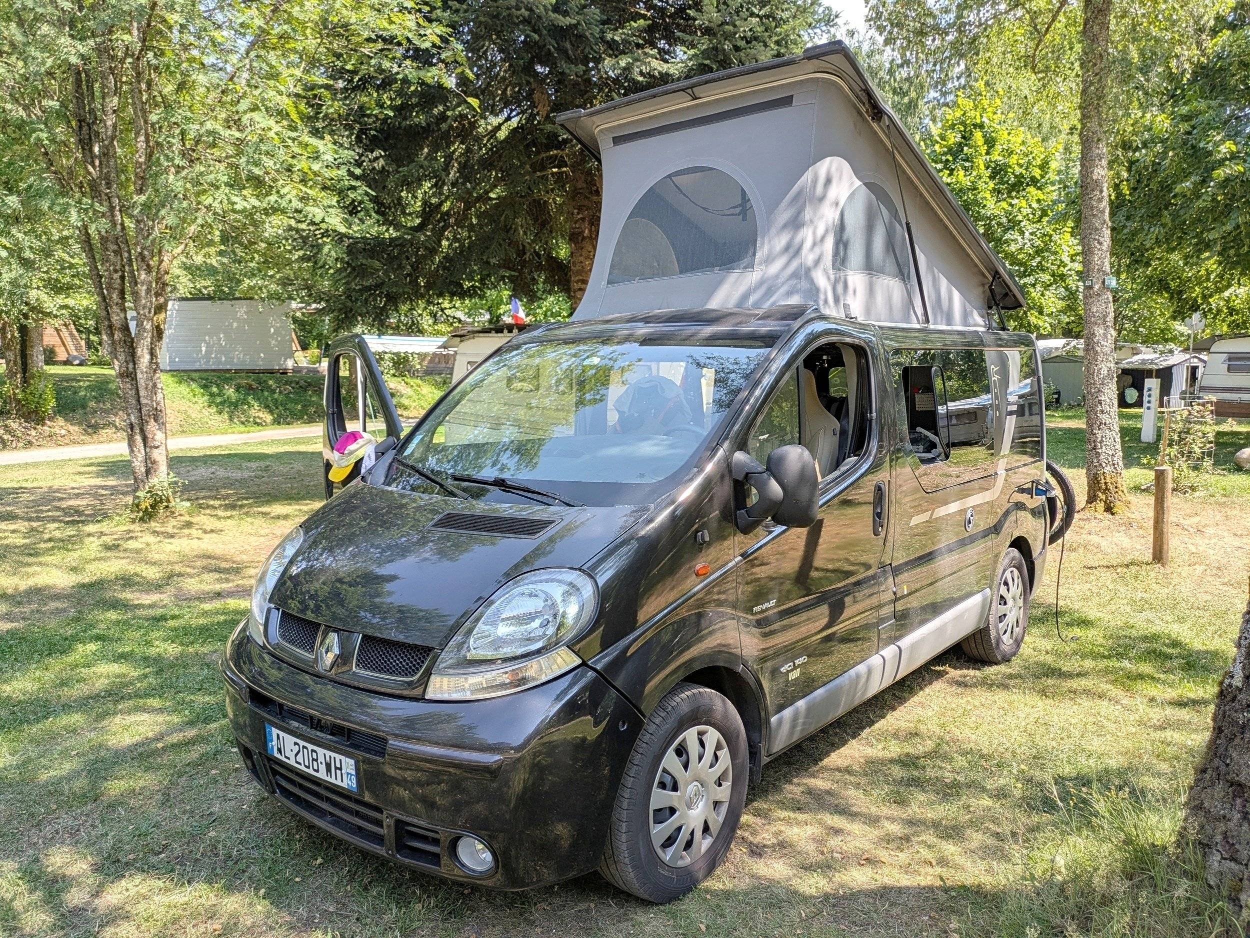 Flada6 Renault Trafic