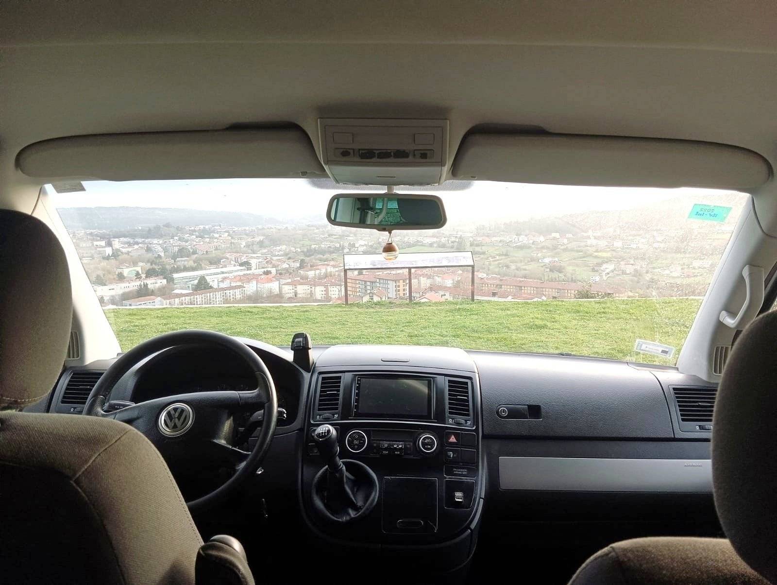 Poste de conduite Volkswagen MULTIVAN T5 179 CV - Yescapa