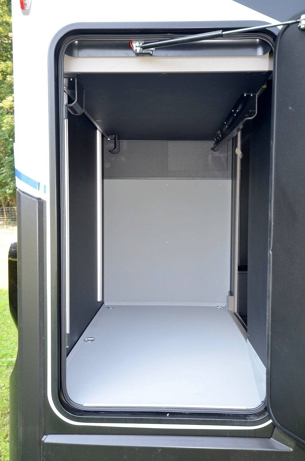 Challenger Challenger 250 Open Edition