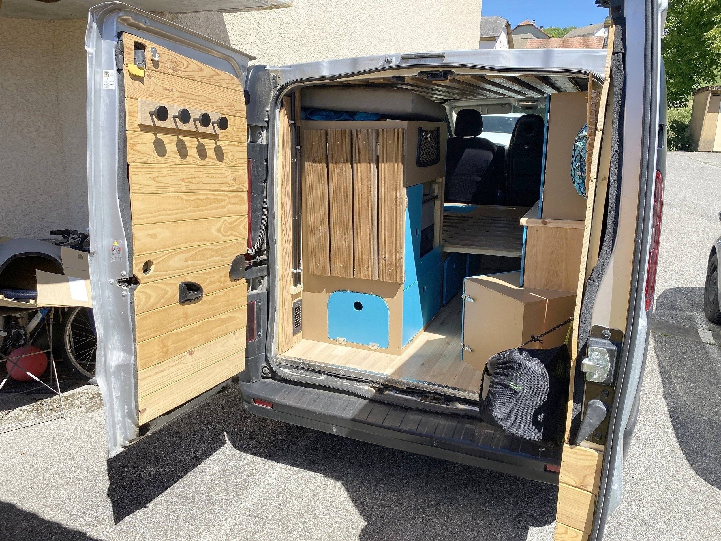 Renault Trafic L2H1 2 l 120 ch