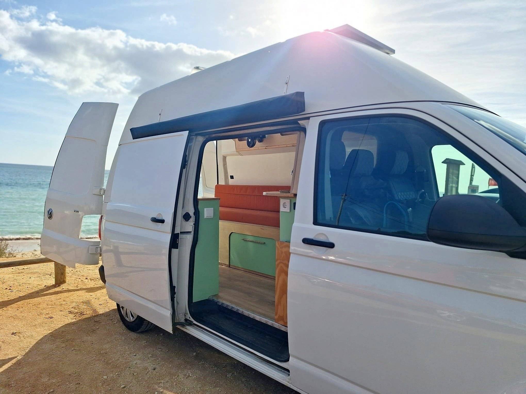 eu Volkswagen Transporter T6 TDI BM long