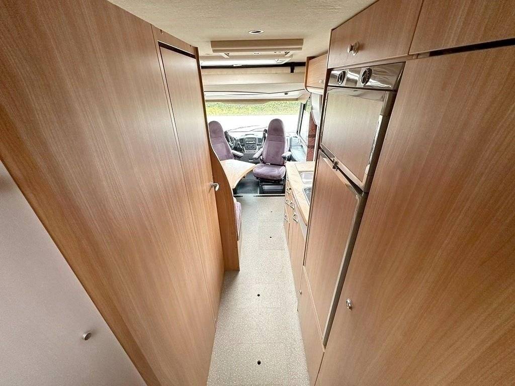 Niesmann+Bischoff Arto 64