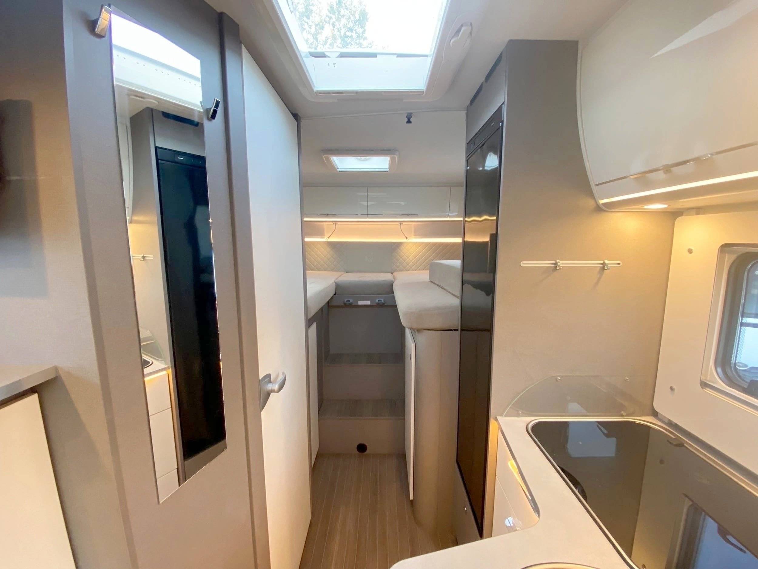 Schlafplätze Citroën 2.2L 140CV - Yescapa