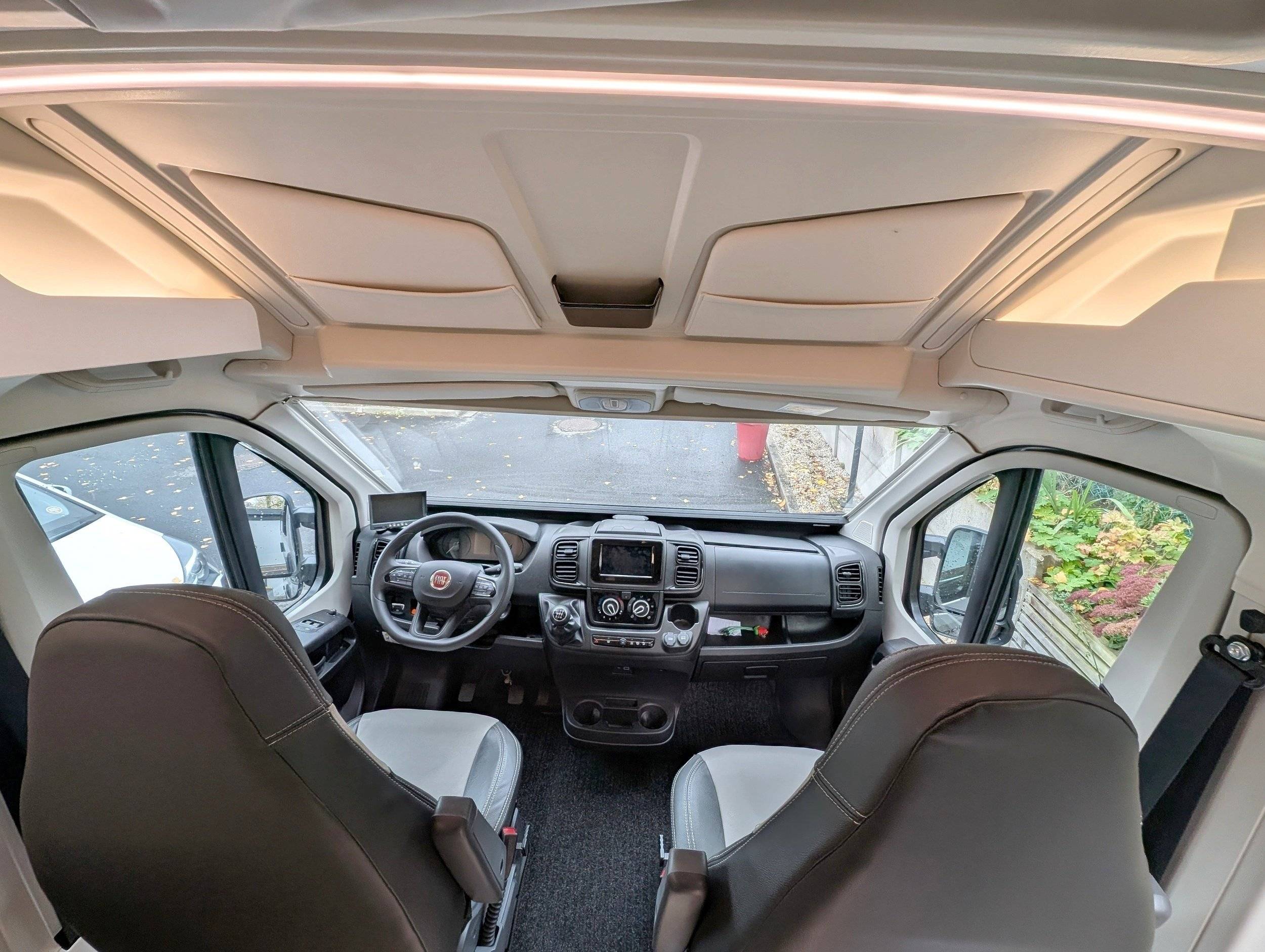 Benimar Benivan 100 pop up