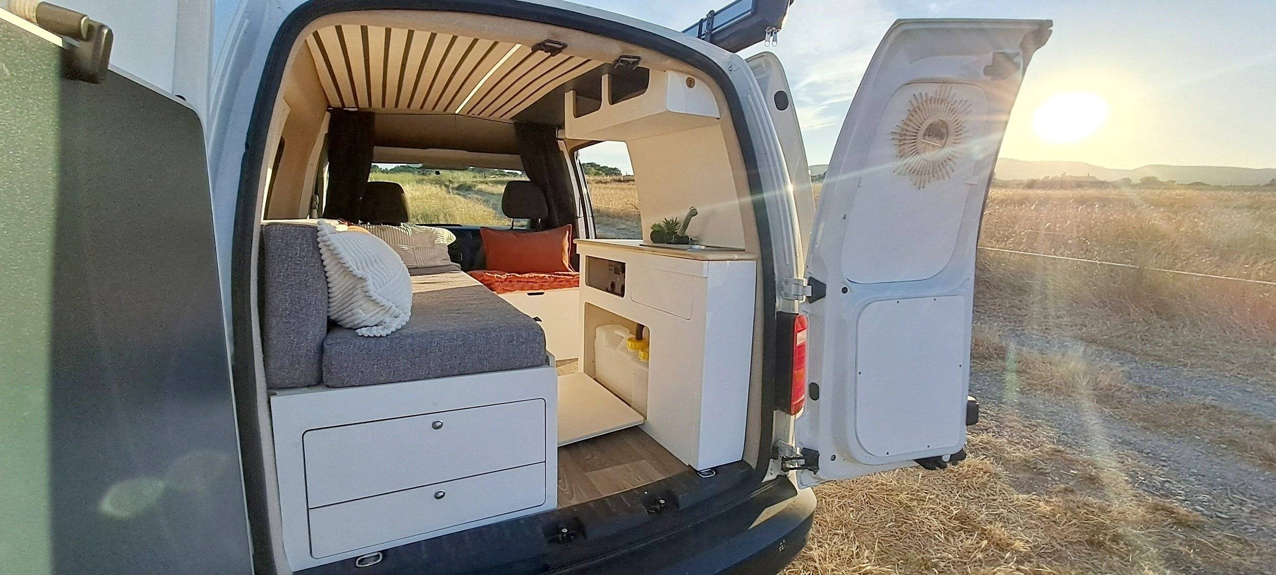 Volkswagen Caddy 2,0 l 102 ch