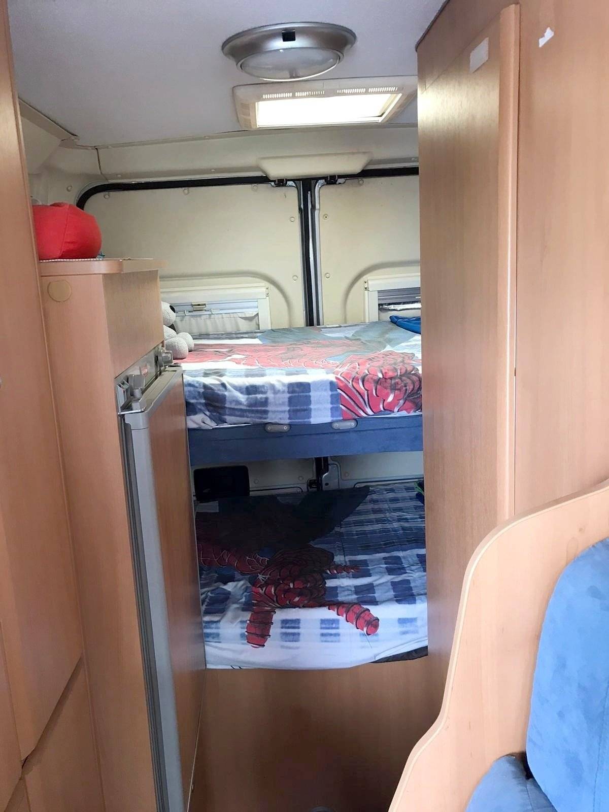 Challenger vany 04 prestige