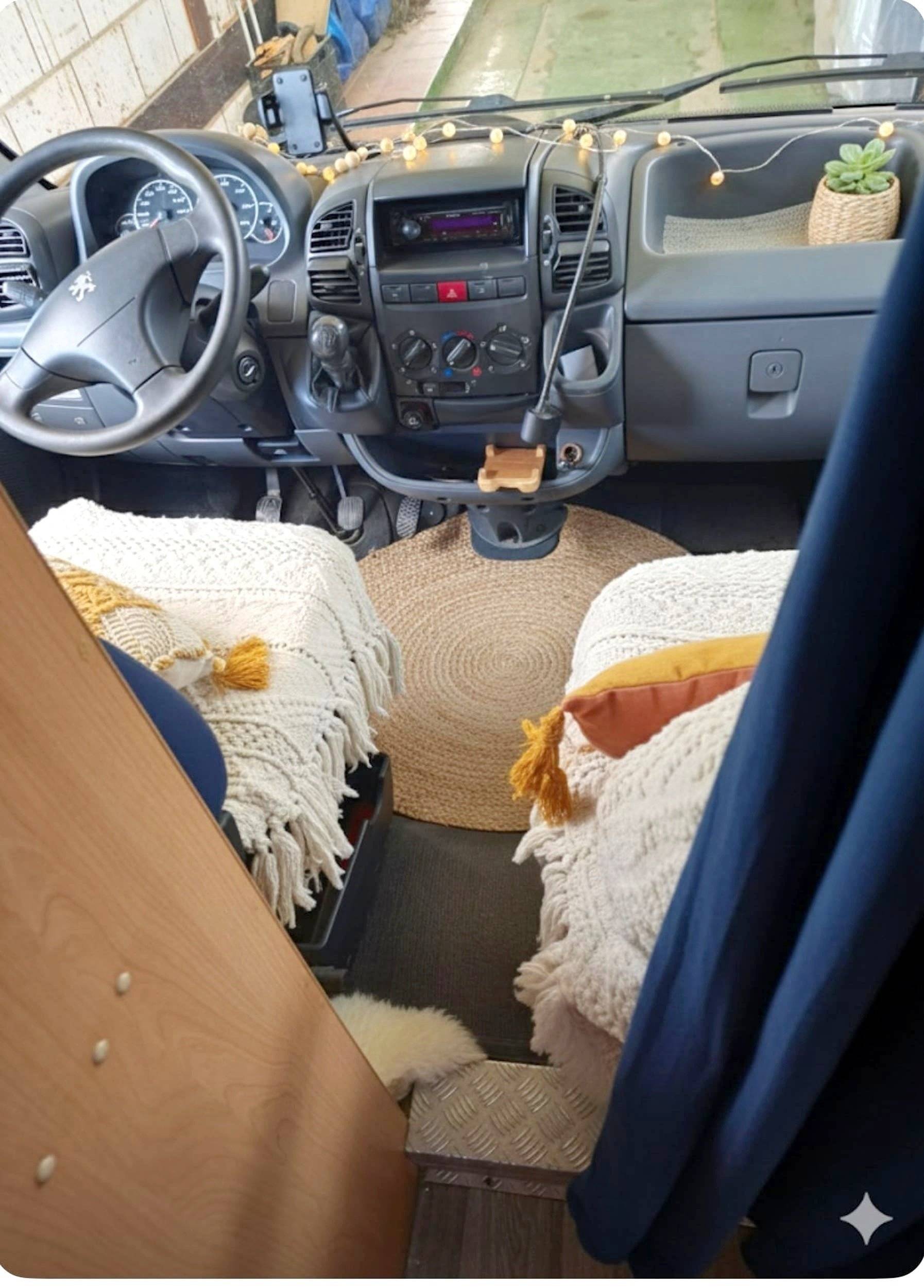 Kitchenette Peugeot Boxer - Yescapa