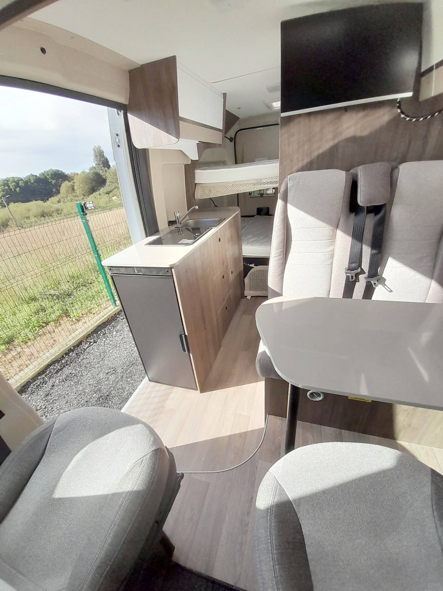 Eethoek Citroën jumper 140cv - Yescapa