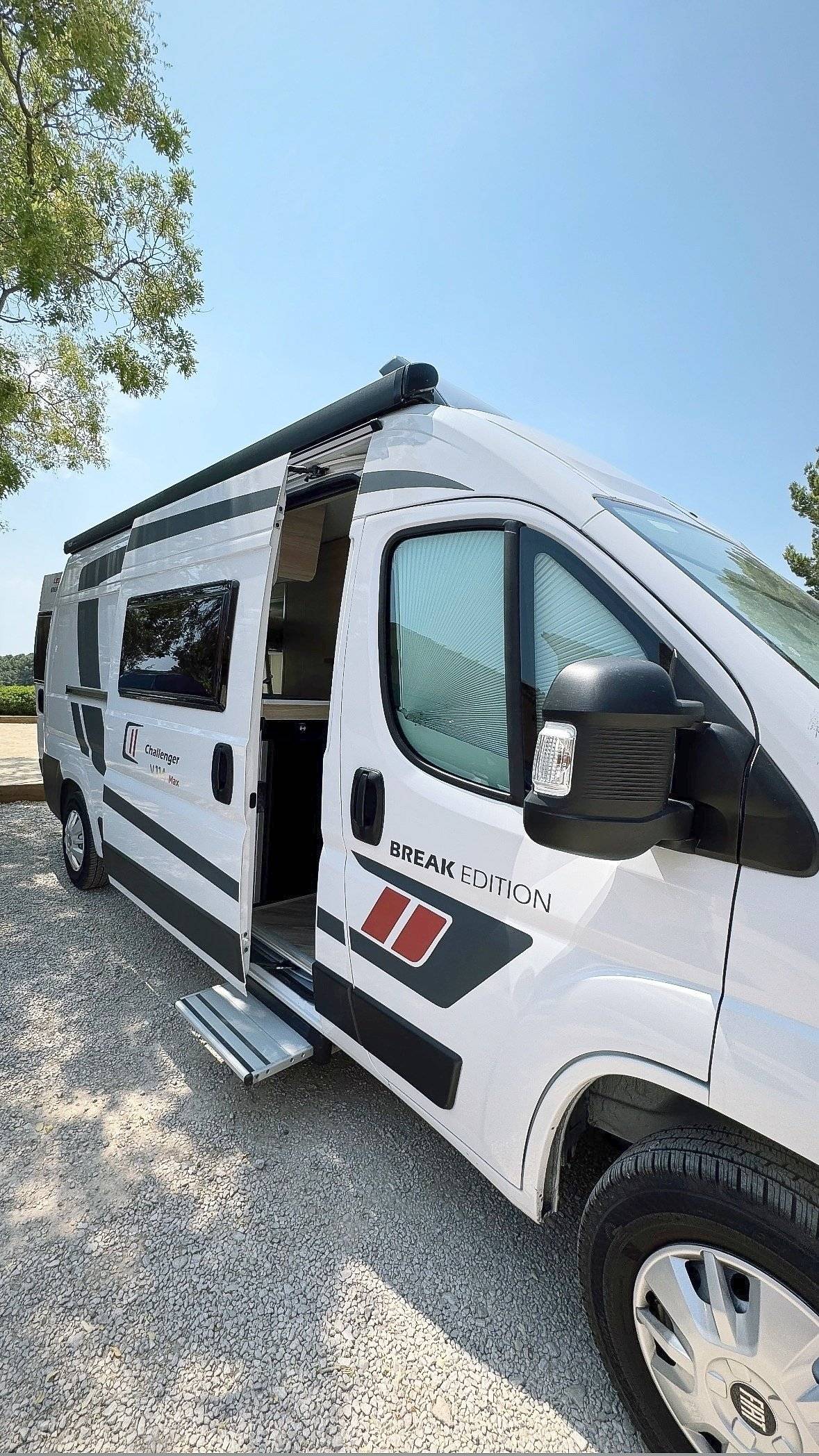 schräge Vorderansicht Fiat Fiat Ducato - Yescapa
