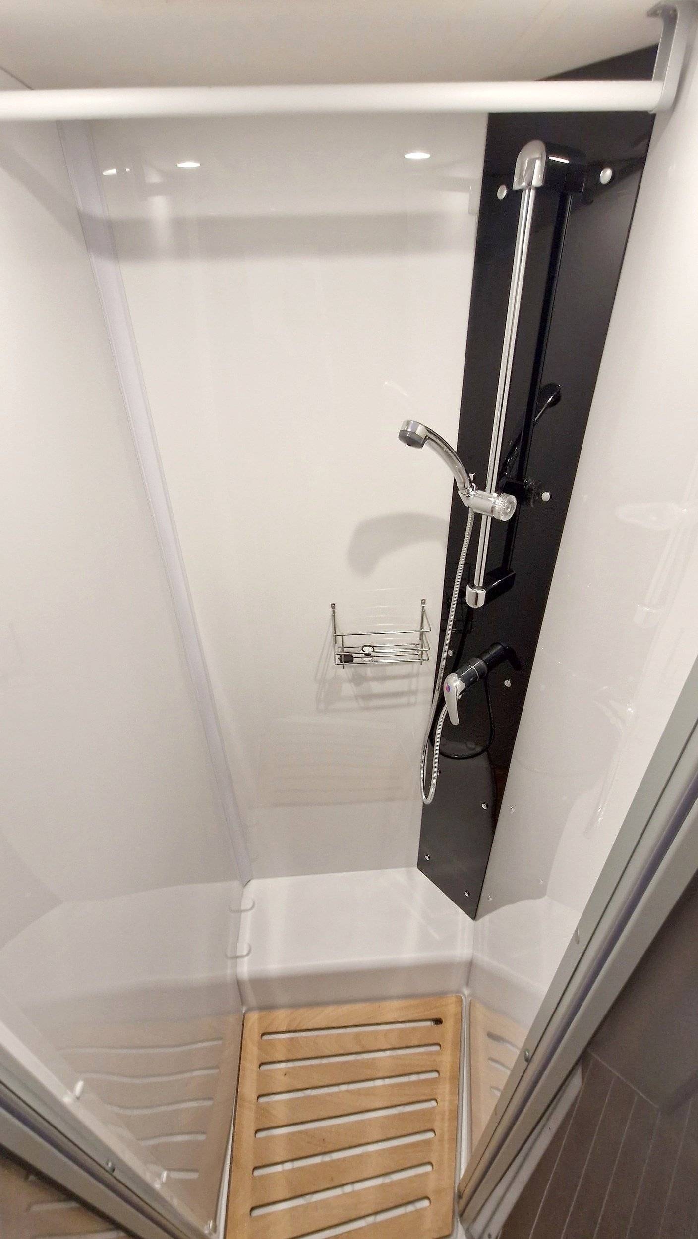 Blucamp Ocean 525