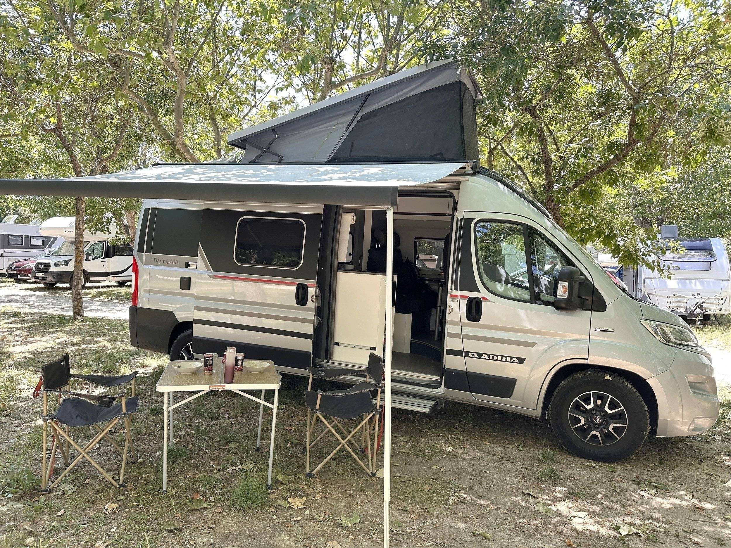 Adria ADRIA TWIN 600 SPB SUPREM