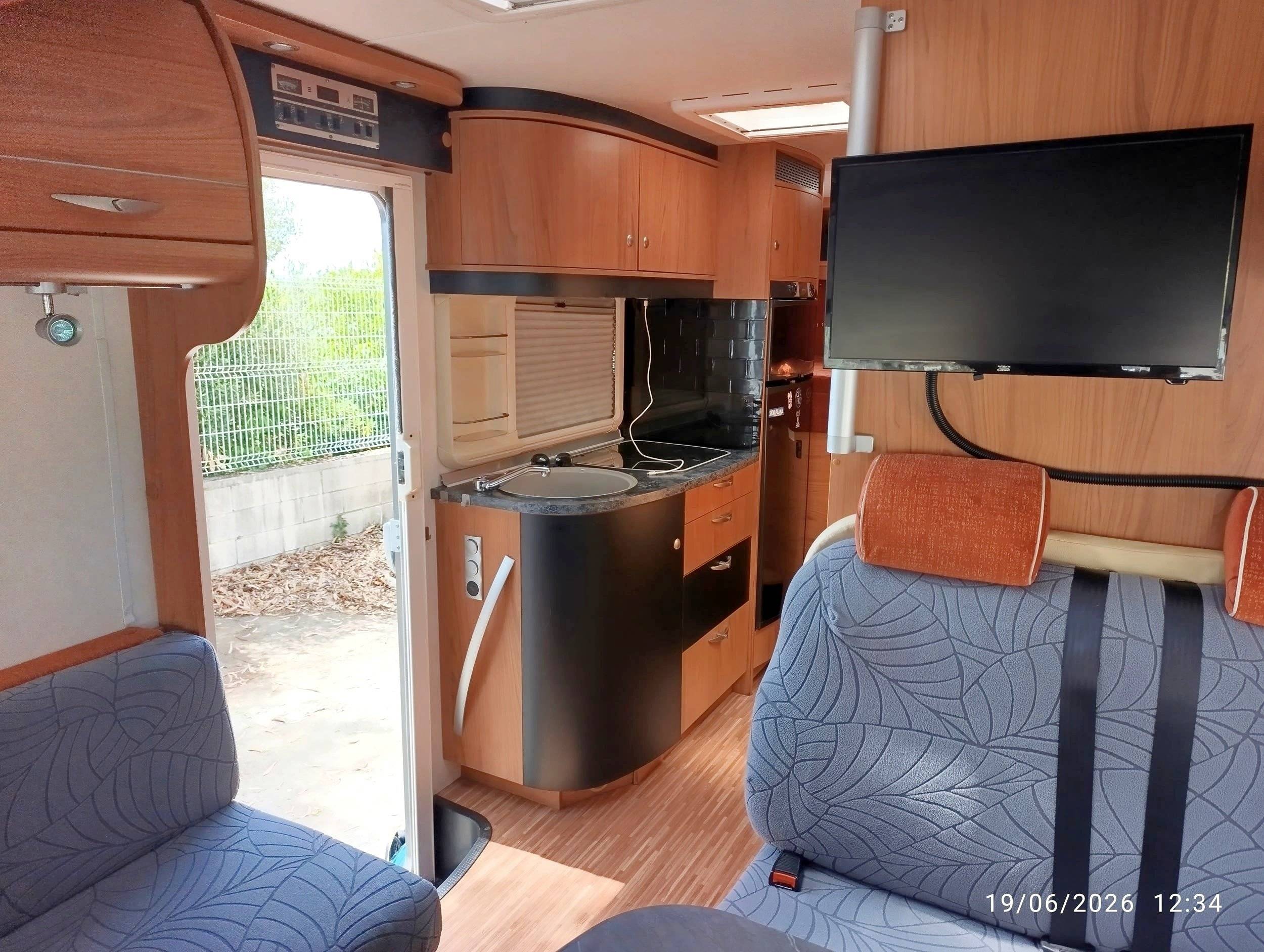Bürstner Aviano i675