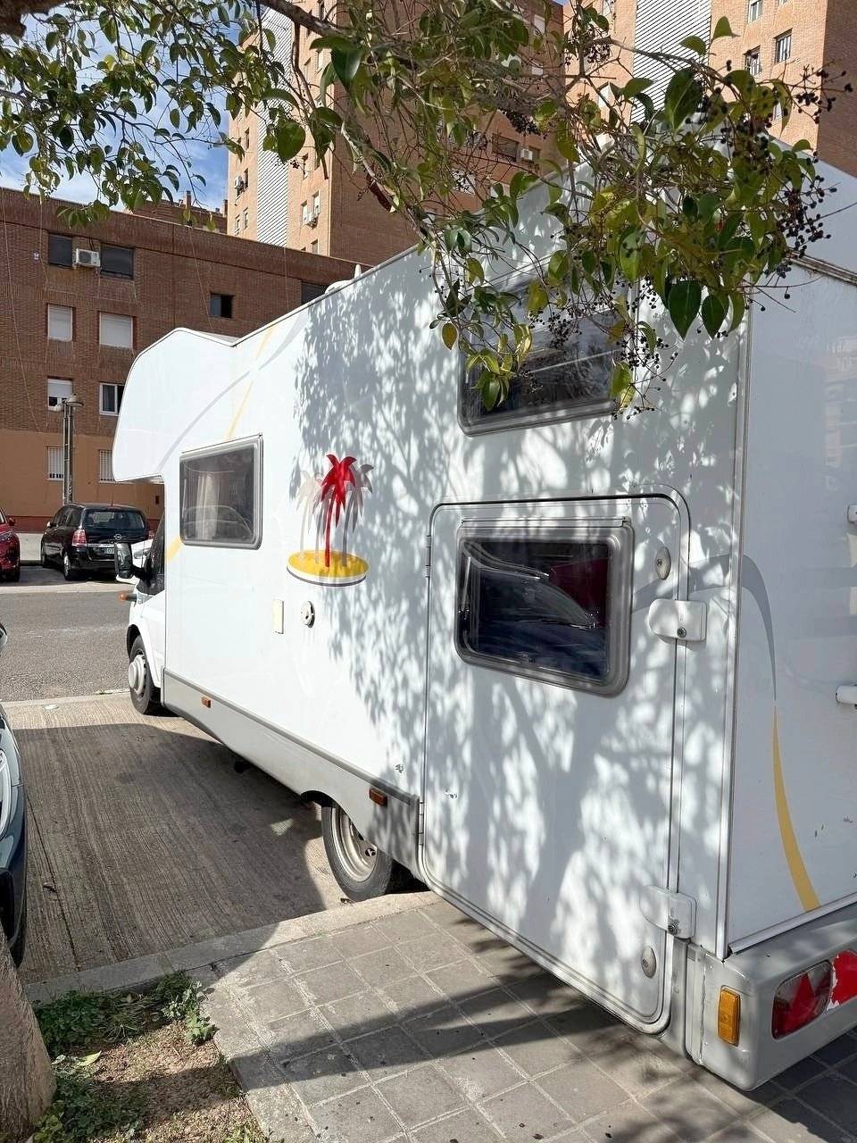 Sunlight Ford Transit 2.4 tdci